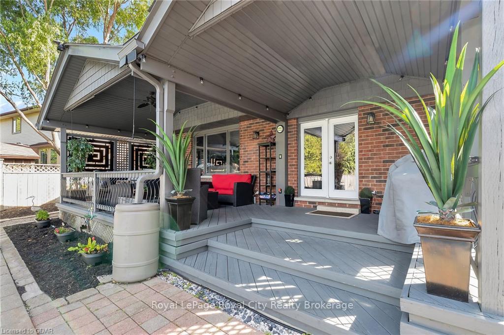 Photo 28 of 11 Tanager Drive, Guelph, Kortright Hills — HOMEH