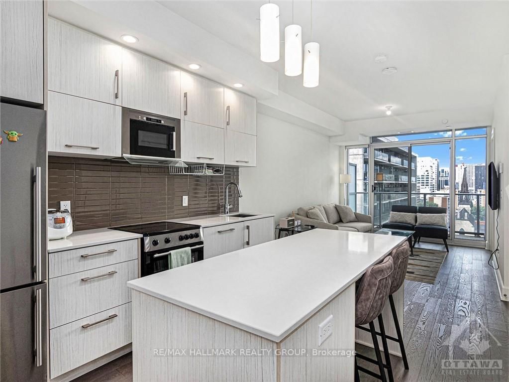 Photo 4 of Unit 1410, 255 BAY St, Ottawa, Ottawa Centre — HOMEH