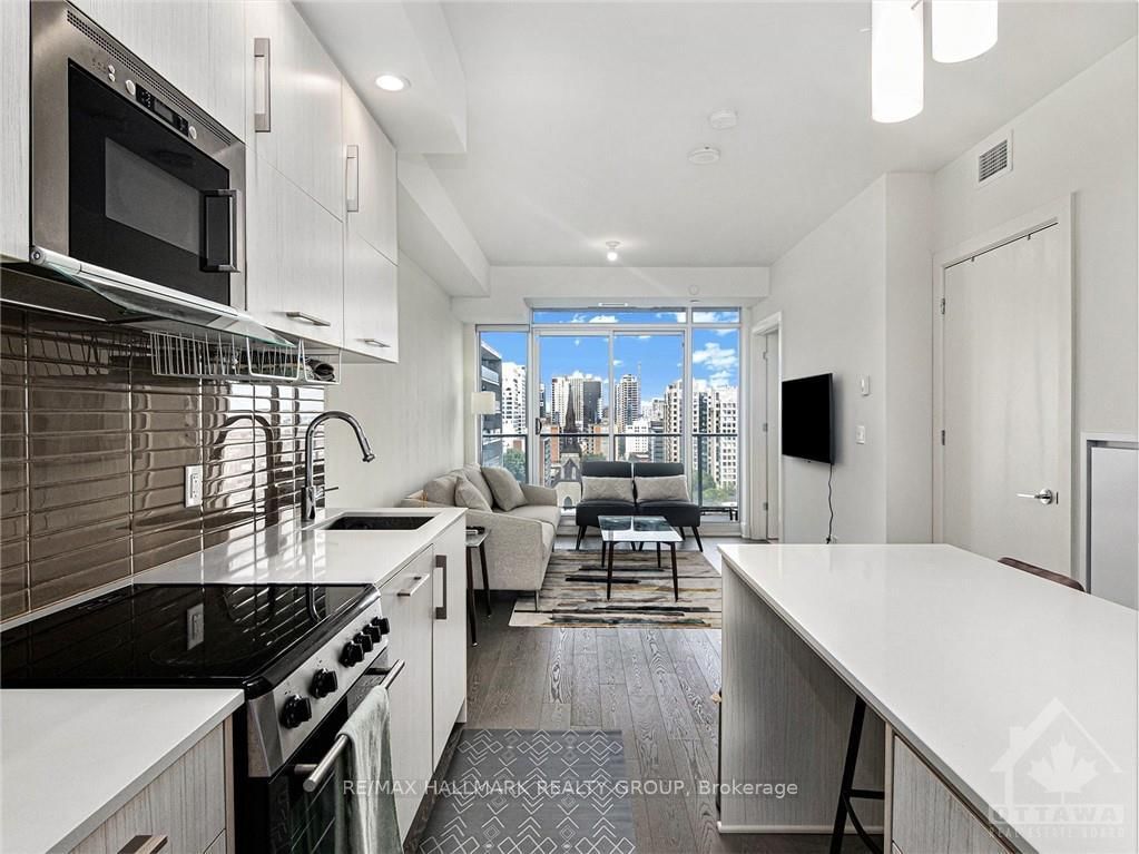 Photo 5 of Unit 1410, 255 BAY St, Ottawa, Ottawa Centre — HOMEH