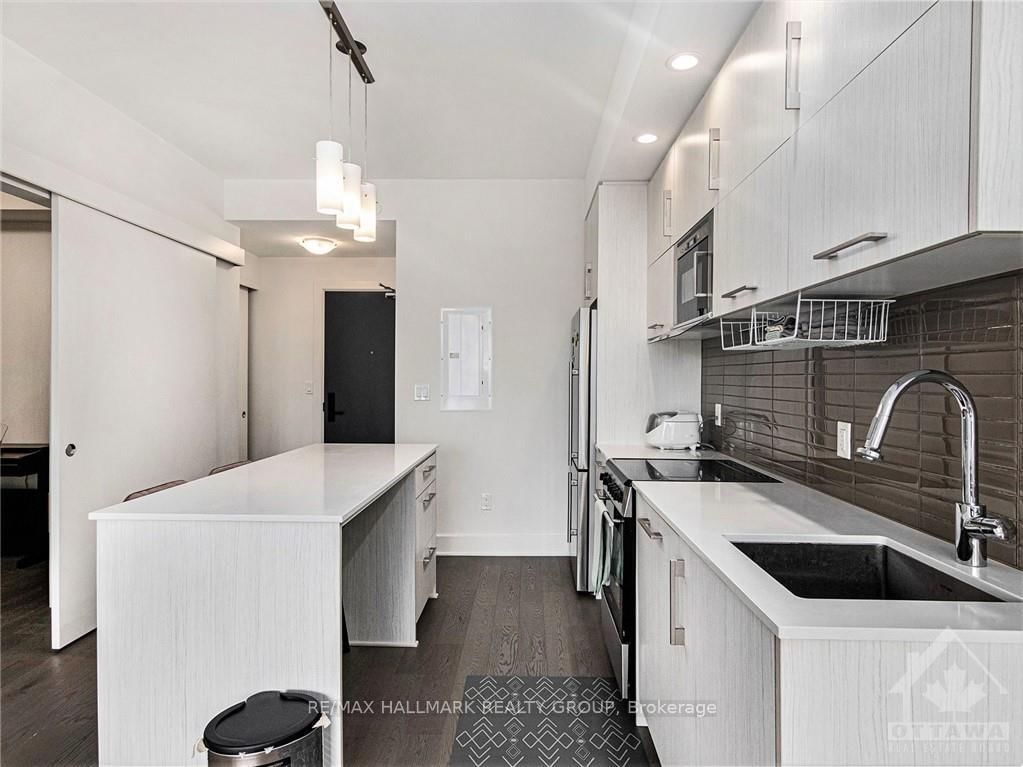 Photo 6 of Unit 1410, 255 BAY St, Ottawa, Ottawa Centre — HOMEH