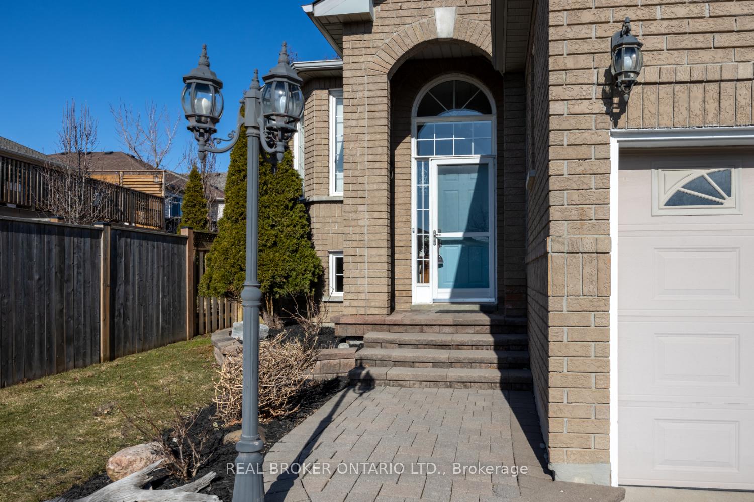 Photo 2 of 63 Willey Drive, Clarington, Bowmanville — HOMEH