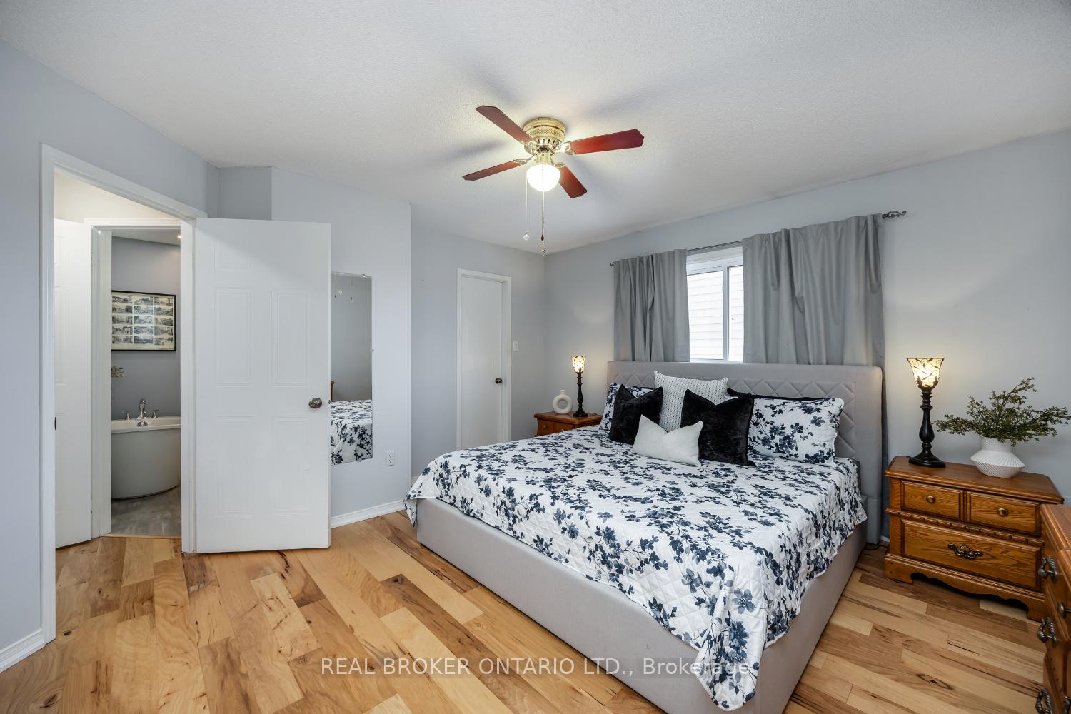 Photo 14 of 63 Willey Drive, Clarington, Bowmanville — HOMEH