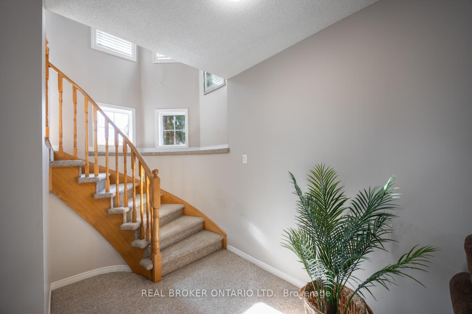 Photo 25 of 63 Willey Drive, Clarington, Bowmanville — HOMEH