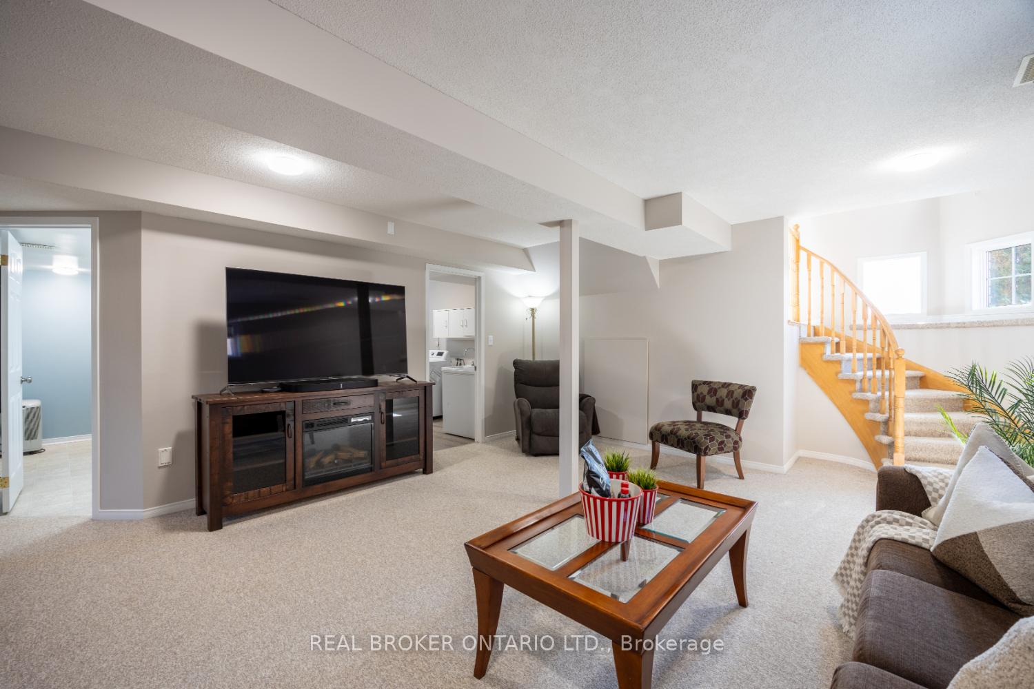 Photo 28 of 63 Willey Drive, Clarington, Bowmanville — HOMEH