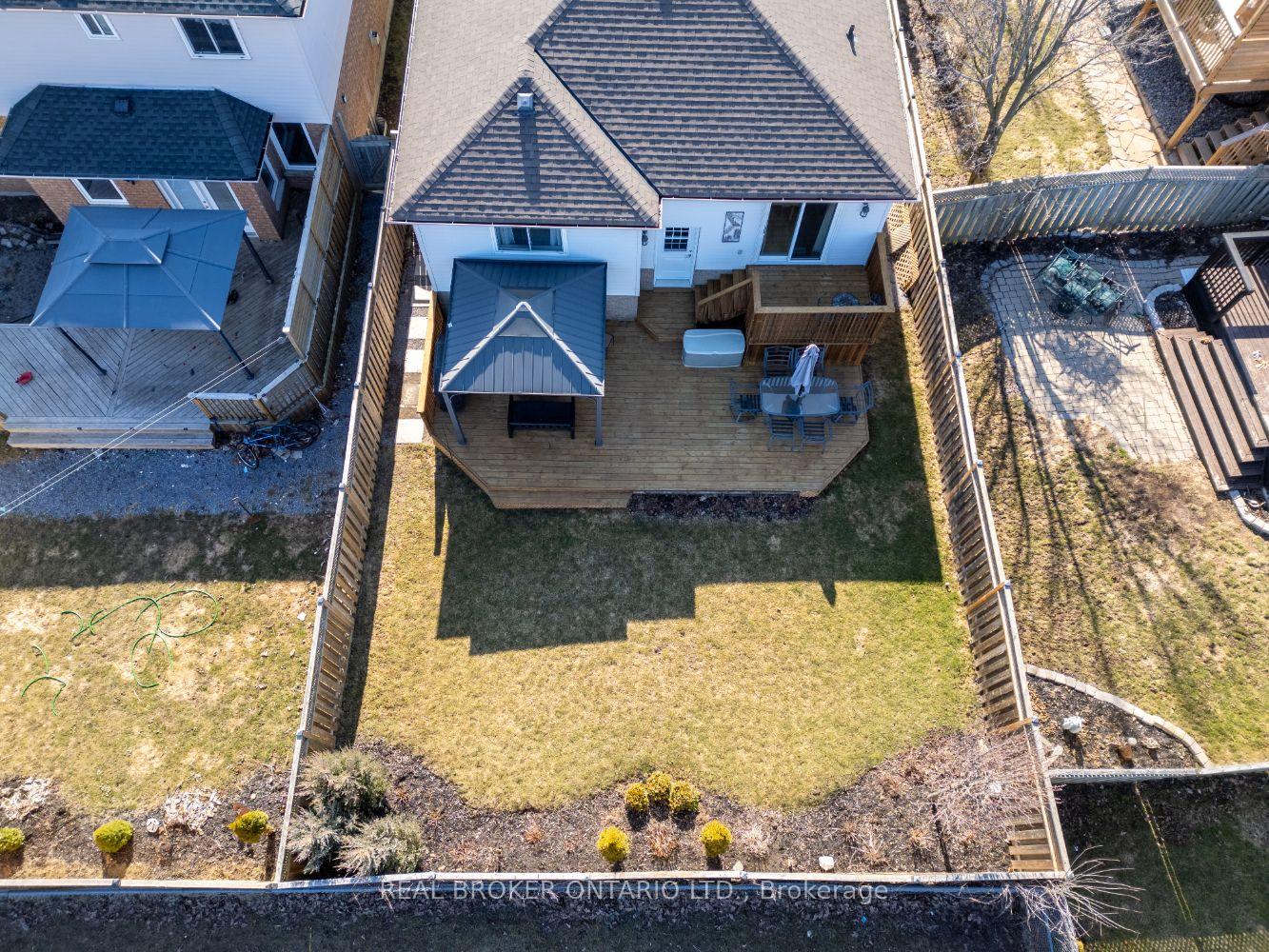 Photo 32 of 63 Willey Drive, Clarington, Bowmanville — HOMEH