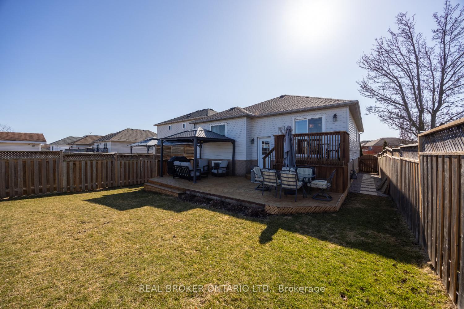 Photo 34 of 63 Willey Drive, Clarington, Bowmanville — HOMEH