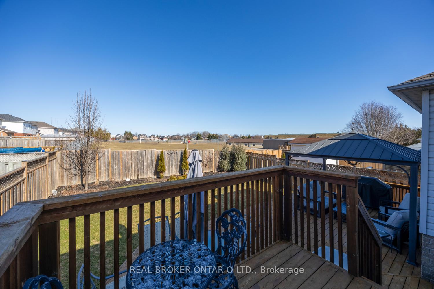 Photo 37 of 63 Willey Drive, Clarington, Bowmanville — HOMEH