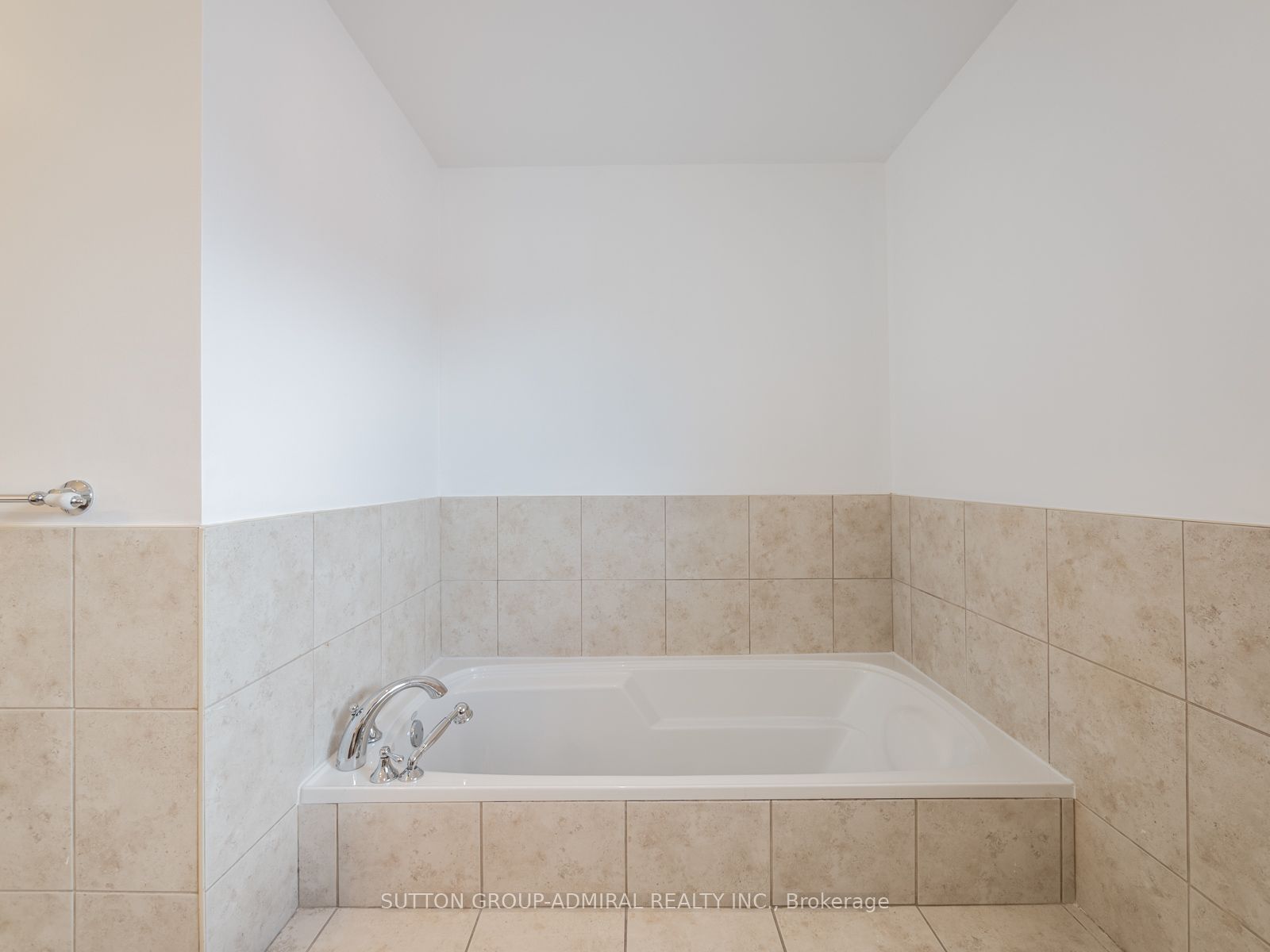 Photo 80 of 21 Lawrie Road, Vaughan, Beverley Glen — HOMEH