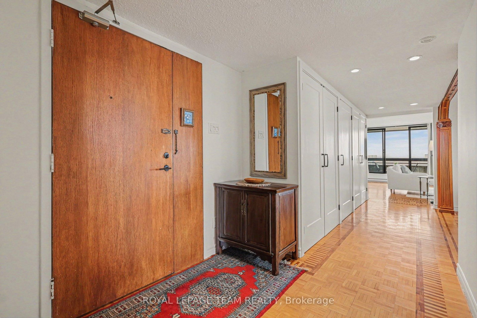 Photo 4 of Unit 1701, 20 The Driveway, Ottawa — HOMEH