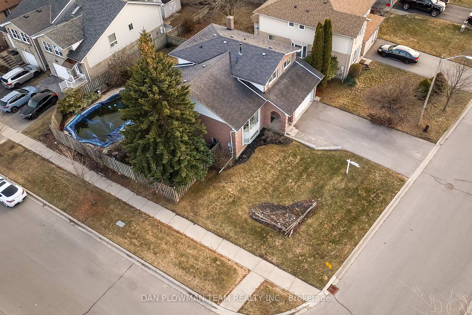 Photo 38 of 101 Foxhunt Trail, Clarington, Courtice — HOMEH