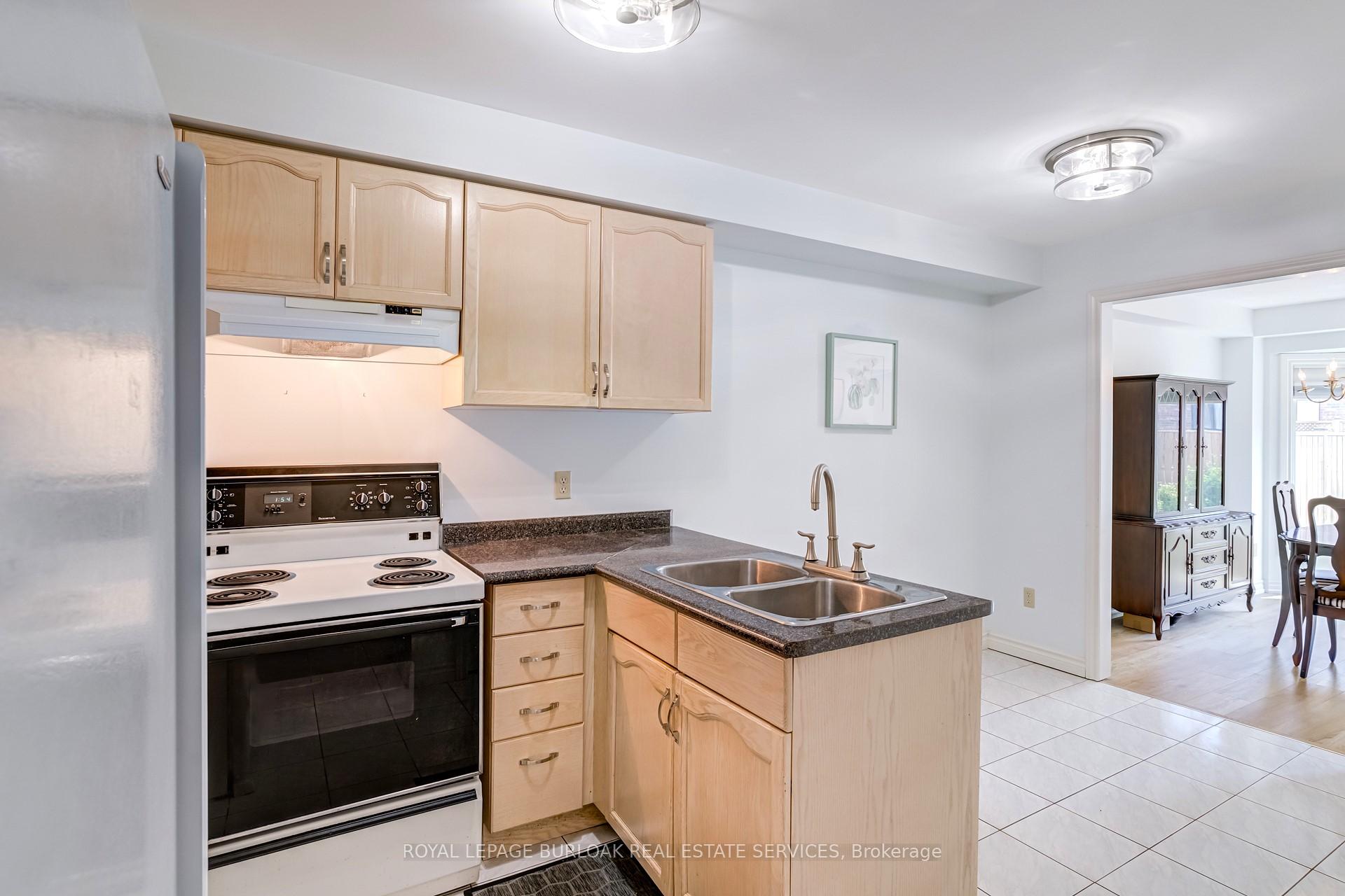 Photo 6 of 149 Dicenzo Drive, Hamilton, Ryckmans — HOMEH