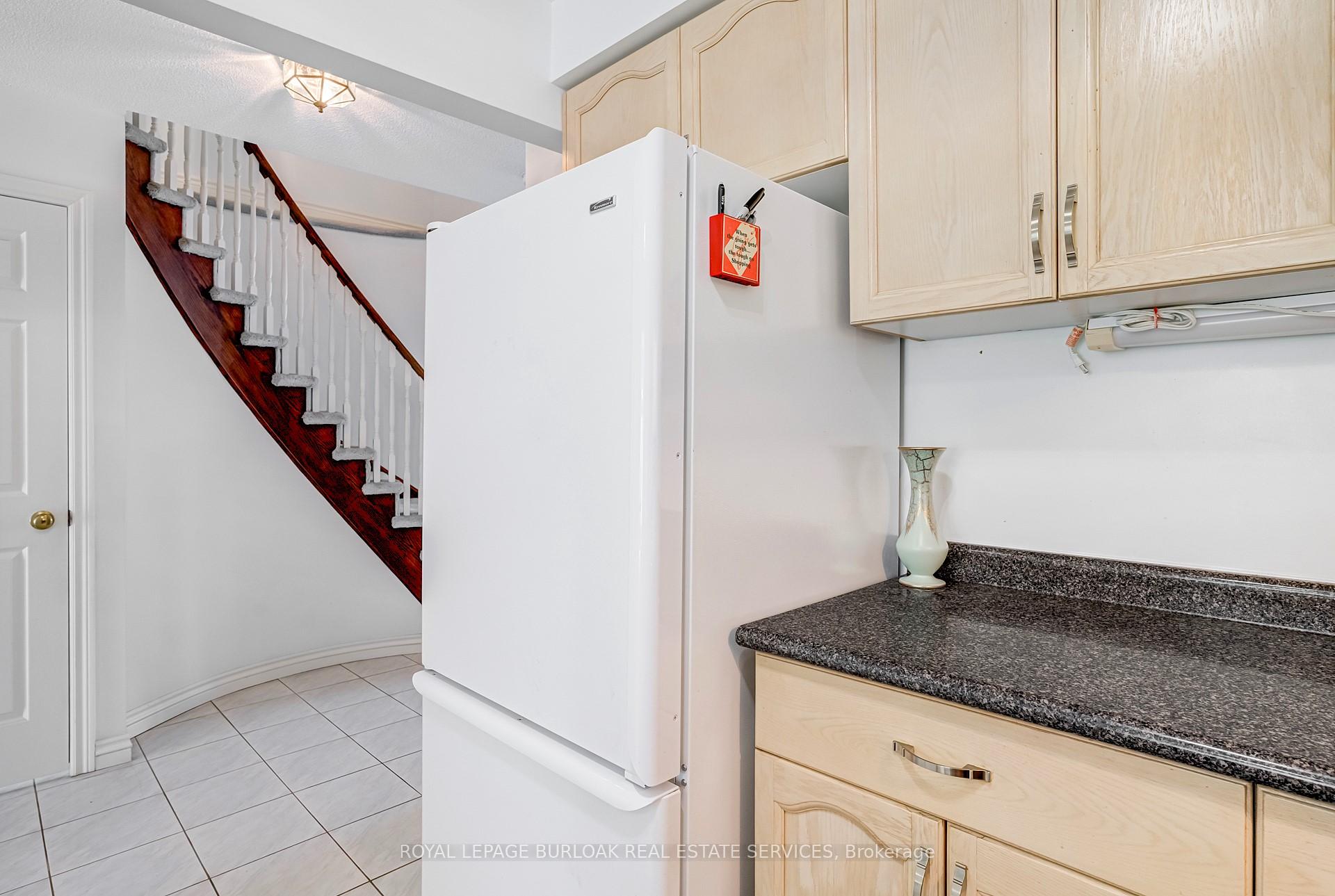 Photo 8 of 149 Dicenzo Drive, Hamilton, Ryckmans — HOMEH