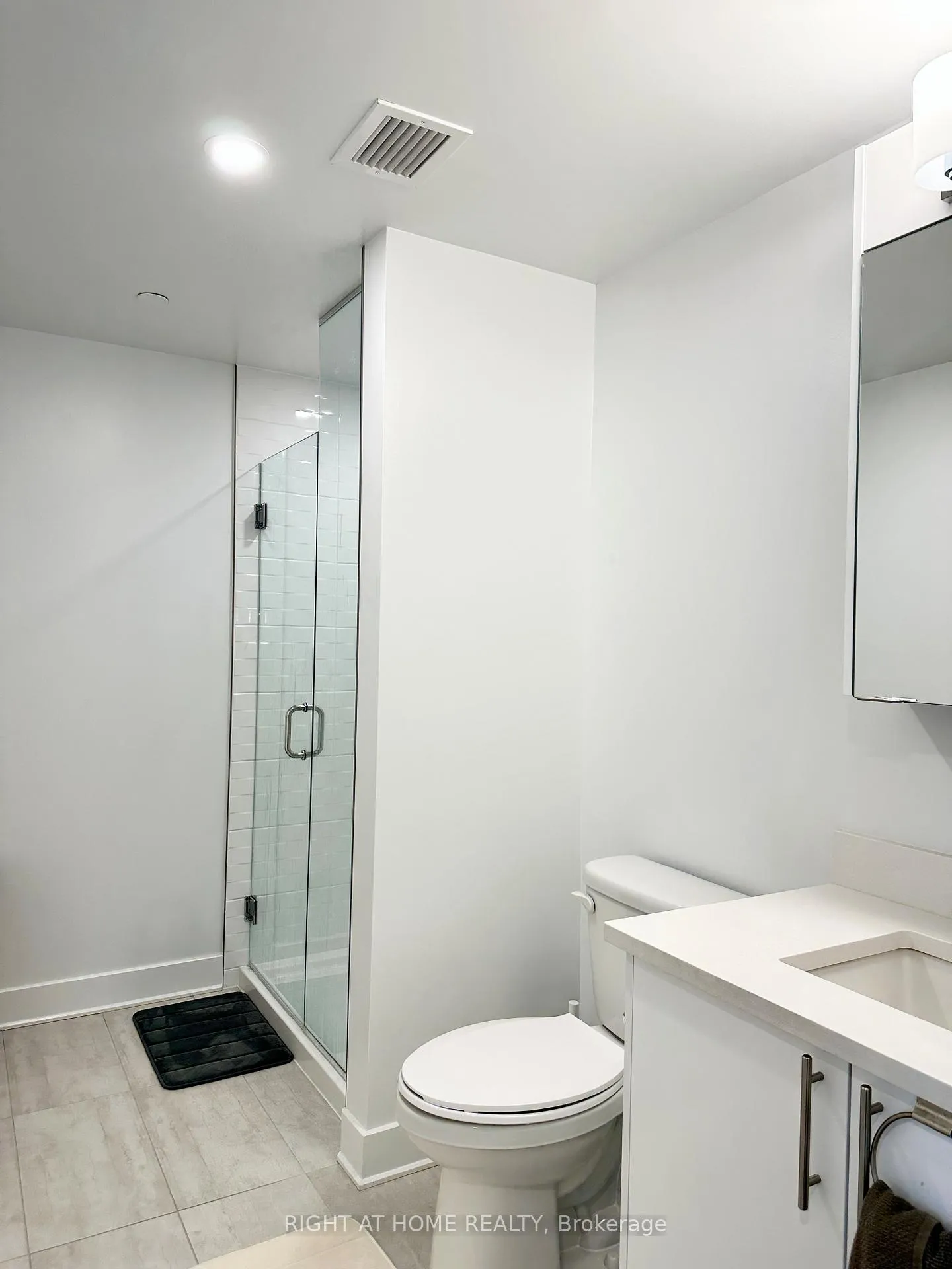 Photo 15 of Unit 809, 180 George St, Ottawa, Lower Town/Byward Market — HOMEH