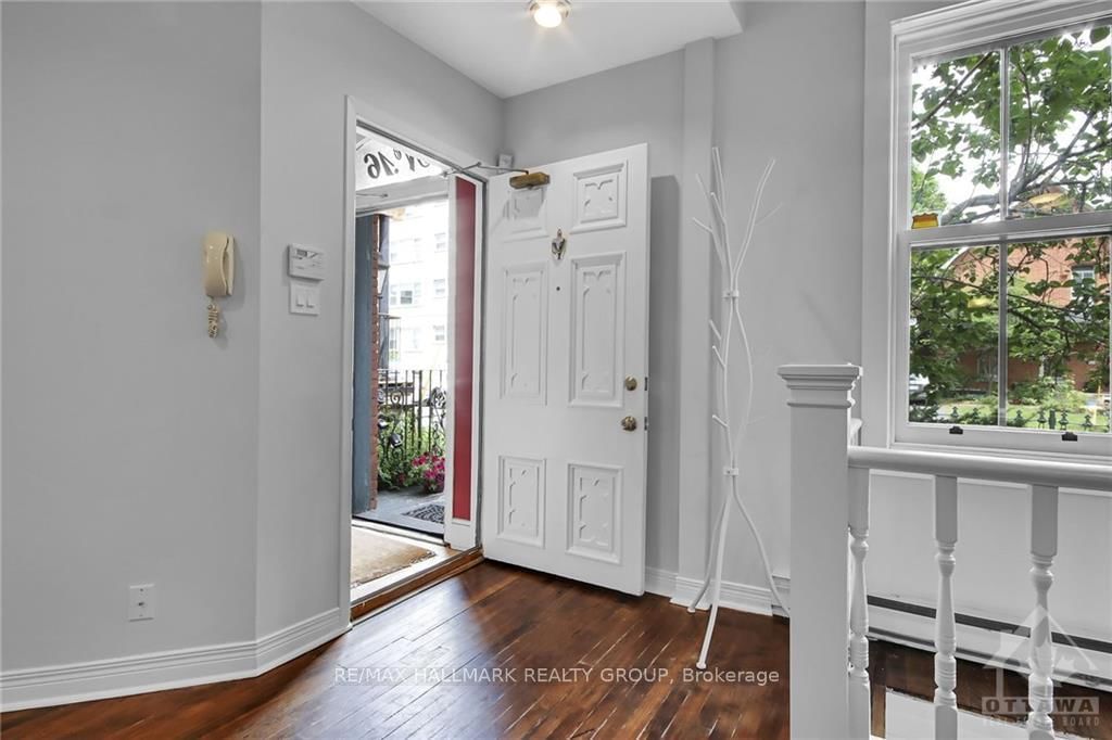 Photo 3 of Unit 1, 16 SWEETLAND Ave, Ottawa, Sandy Hill — HOMEH