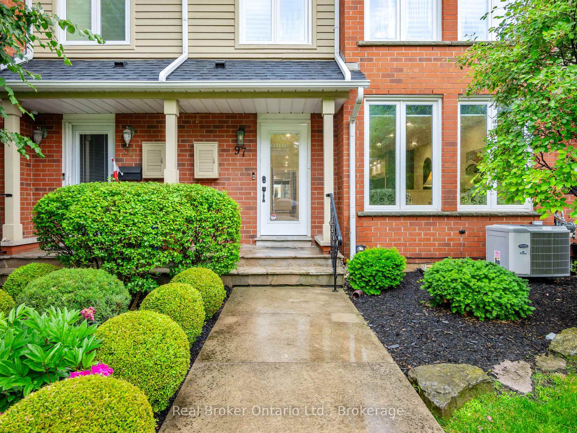 Photo 2 of 97 Edgewater Drive, Hamilton, Lakeshore — HOMEH