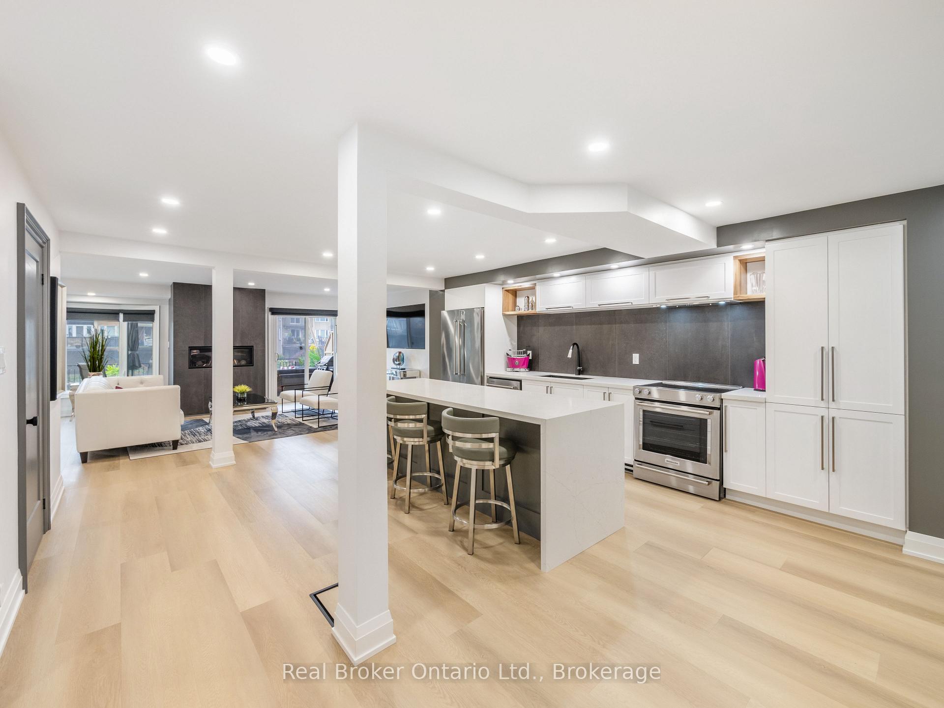 Photo 6 of 97 Edgewater Drive, Hamilton, Lakeshore — HOMEH