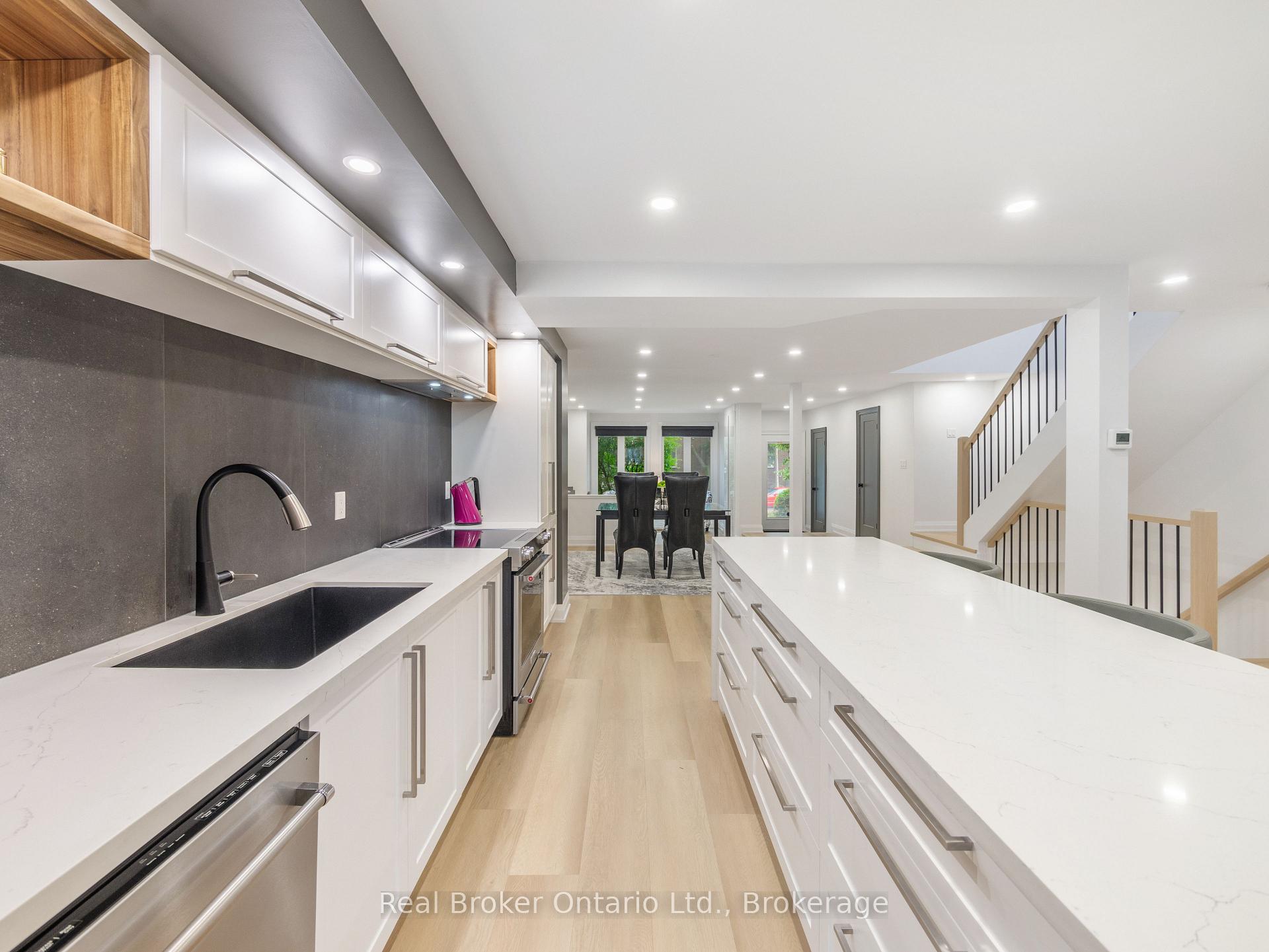 Photo 8 of 97 Edgewater Drive, Hamilton, Lakeshore — HOMEH