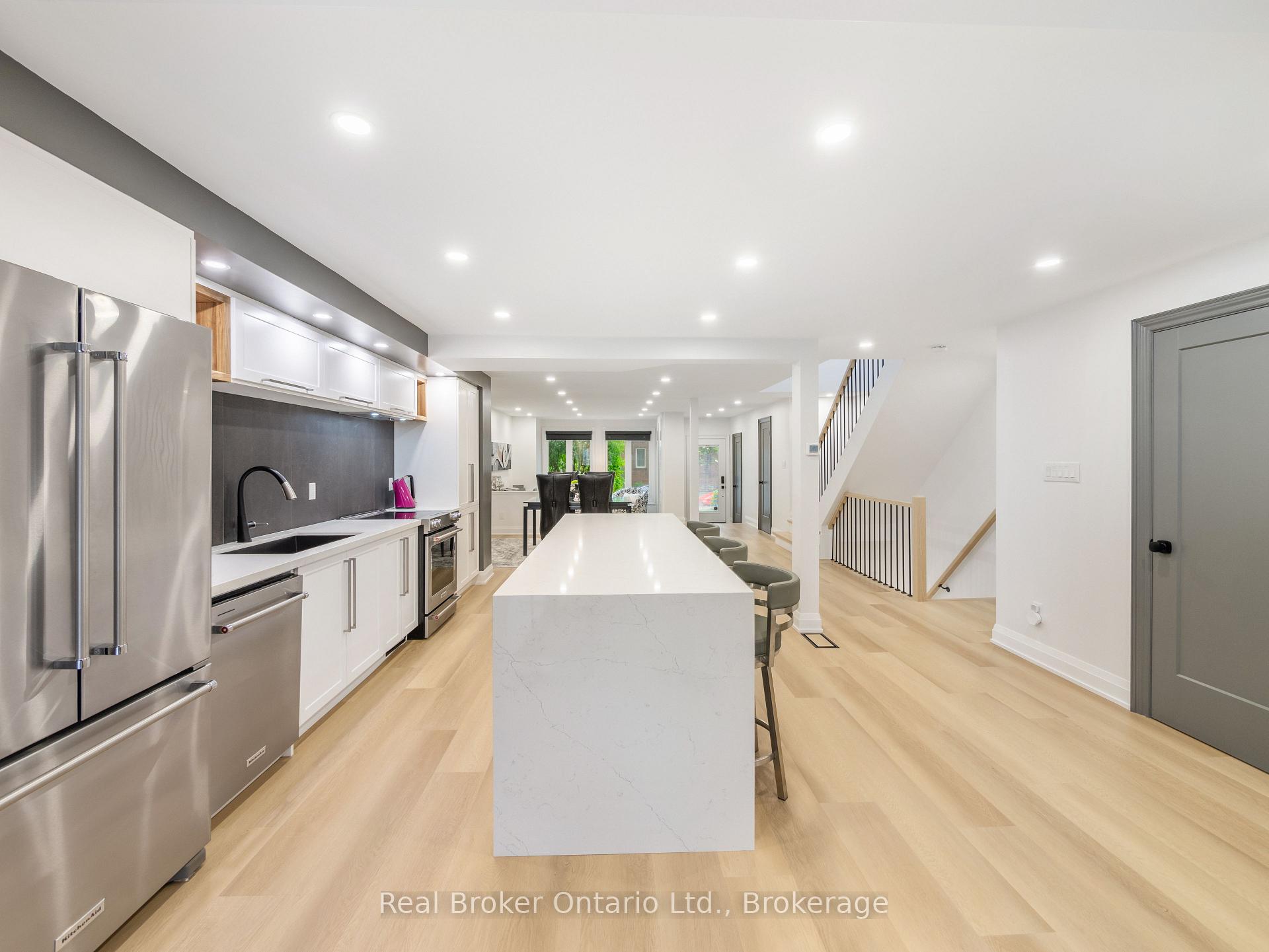 Photo 9 of 97 Edgewater Drive, Hamilton, Lakeshore — HOMEH