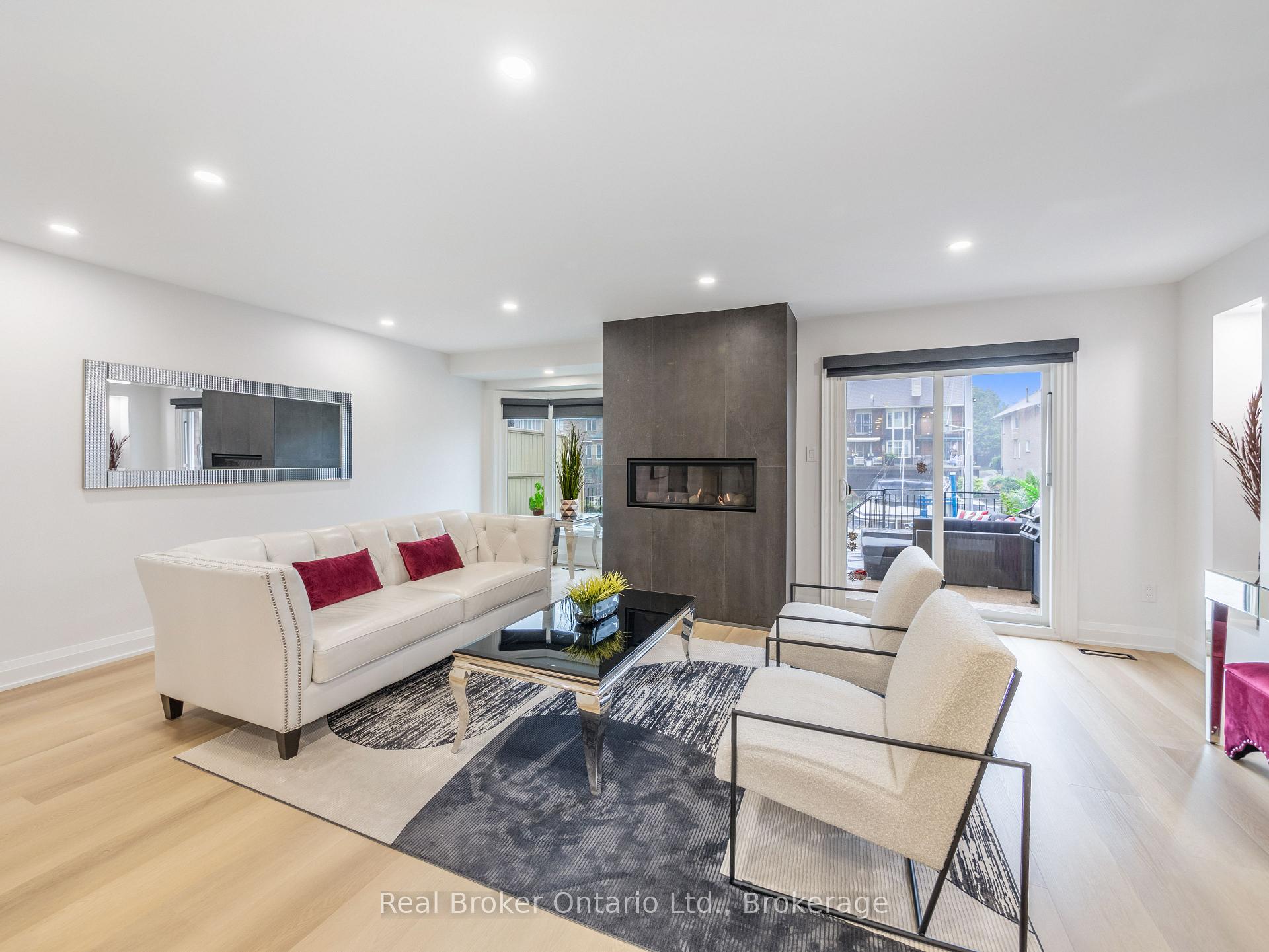 Photo 10 of 97 Edgewater Drive, Hamilton, Lakeshore — HOMEH