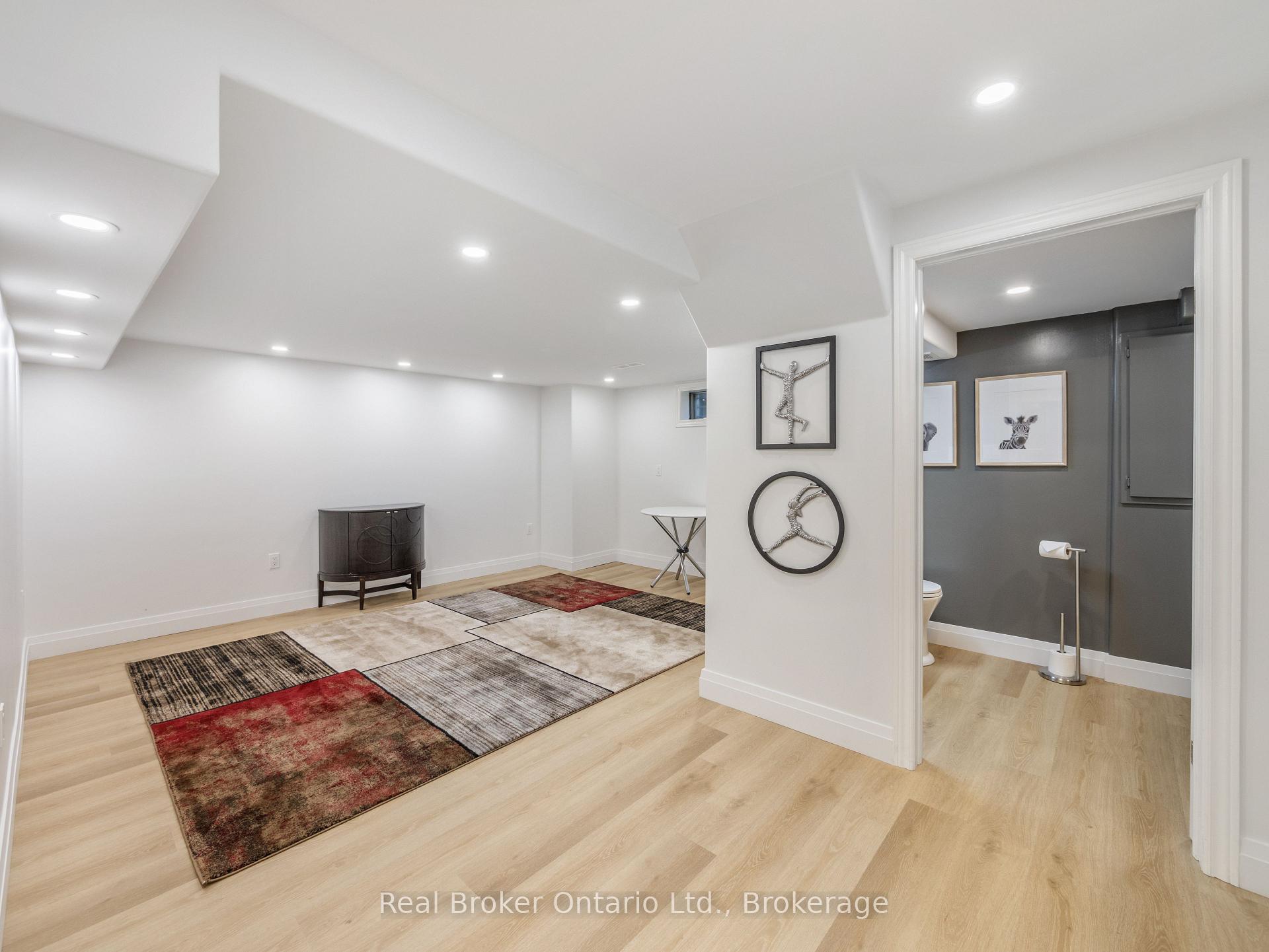 Photo 33 of 97 Edgewater Drive, Hamilton, Lakeshore — HOMEH