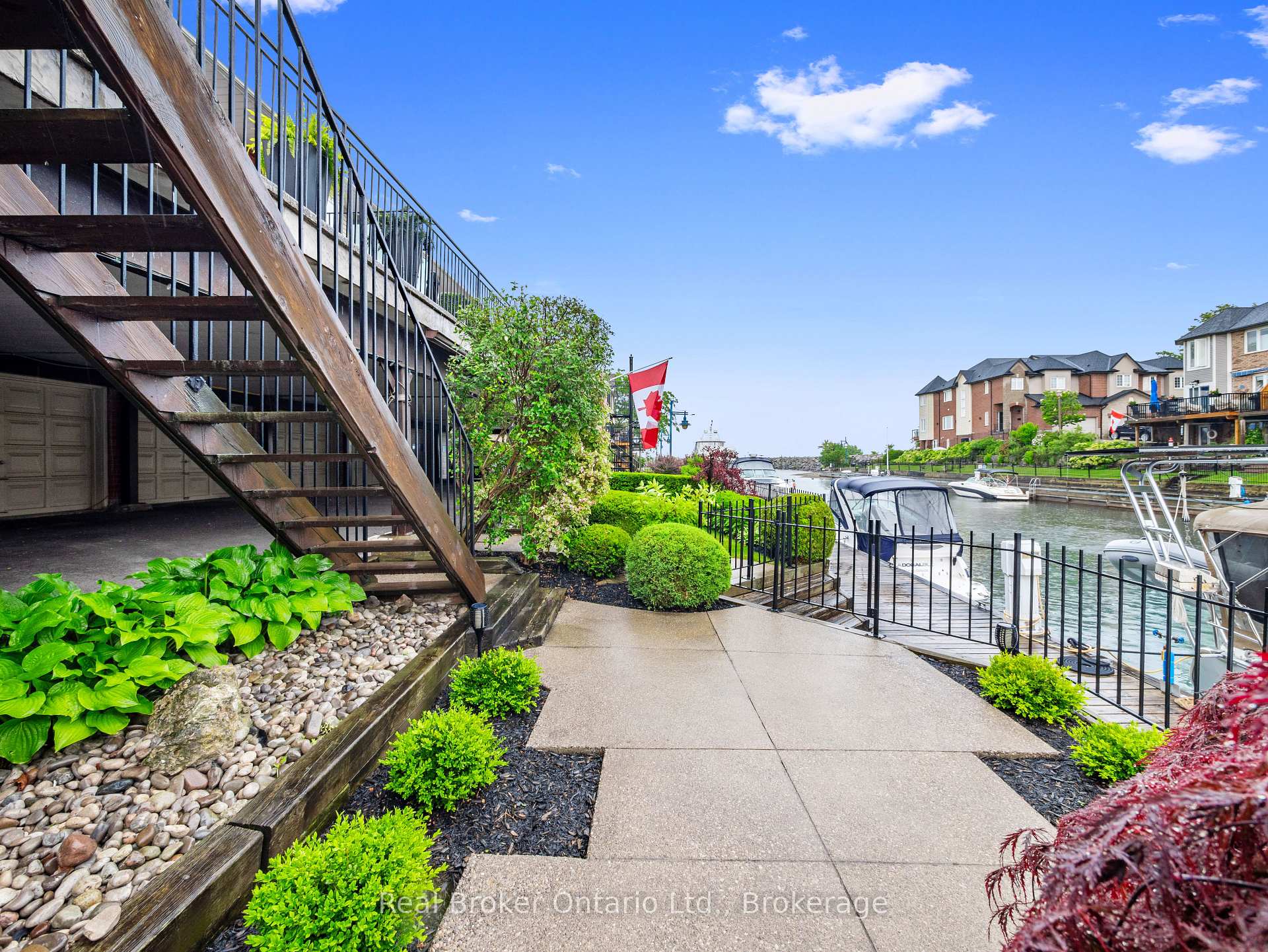 Photo 37 of 97 Edgewater Drive, Hamilton, Lakeshore — HOMEH