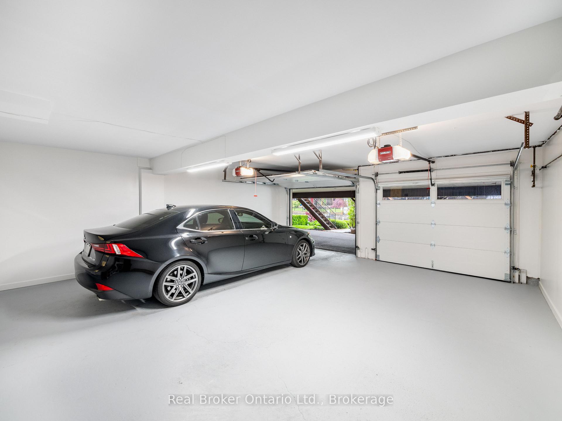 Photo 40 of 97 Edgewater Drive, Hamilton, Lakeshore — HOMEH