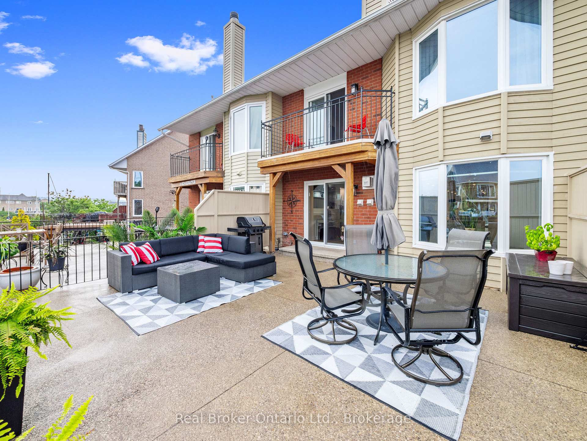 Photo 42 of 97 Edgewater Drive, Hamilton, Lakeshore — HOMEH