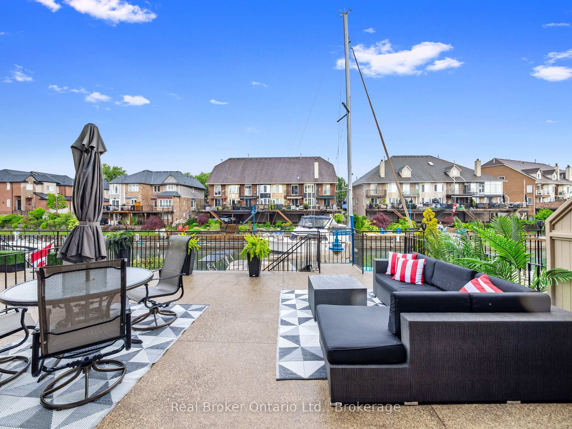 Photo 44 of 97 Edgewater Drive, Hamilton, Lakeshore — HOMEH