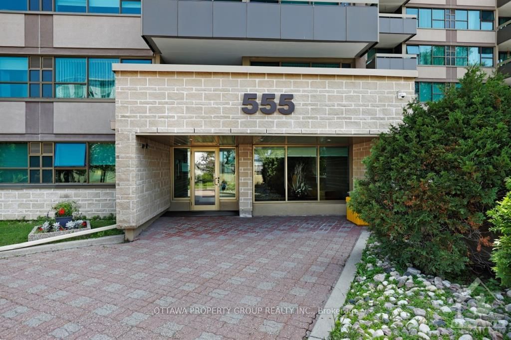 Photo 2 of Unit 911, 555 BRITTANY Dr, Ottawa, Viscount Alexander Park — HOMEH