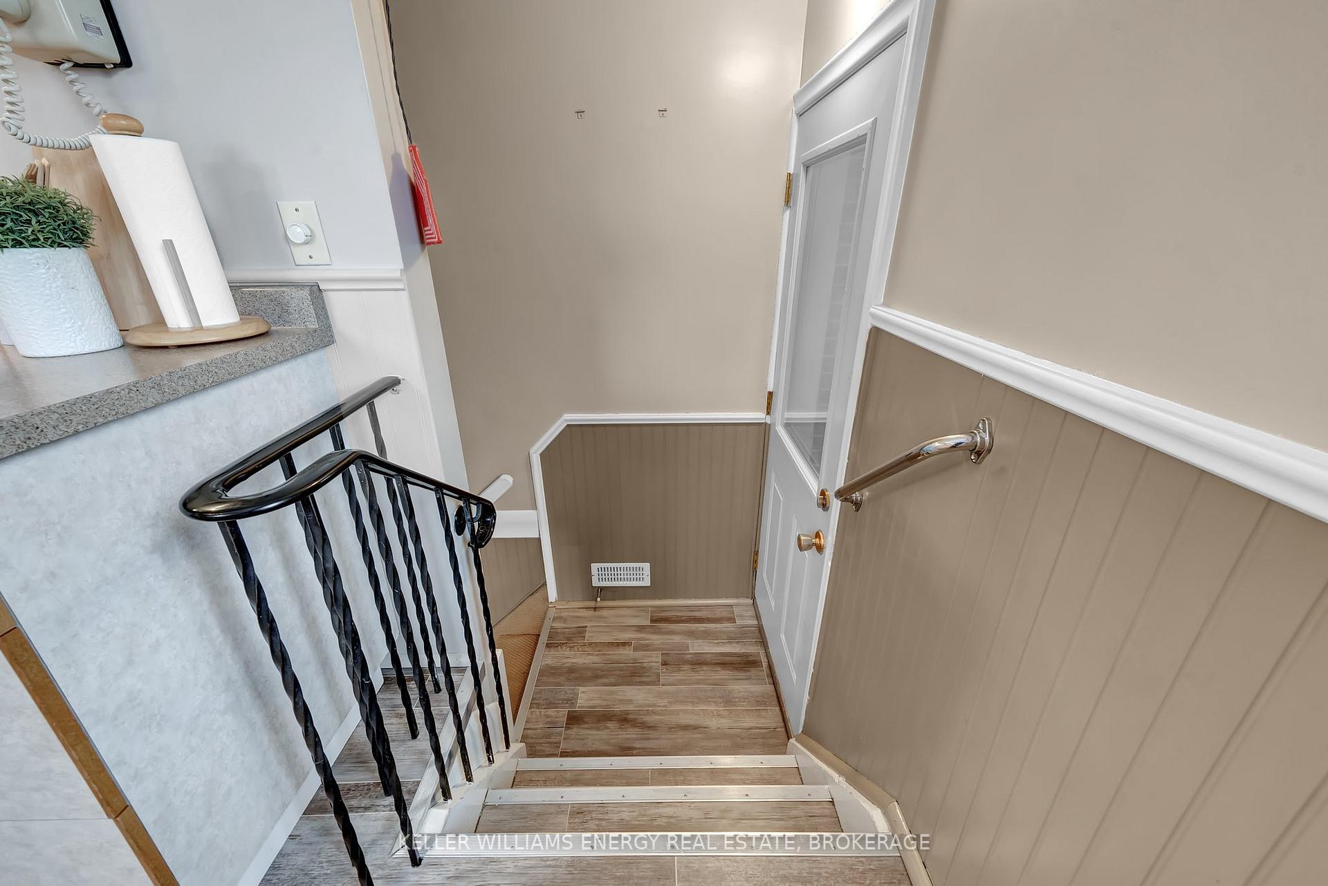 Photo 1 of 54 Third Street, Clarington, Bowmanville — HOMEH