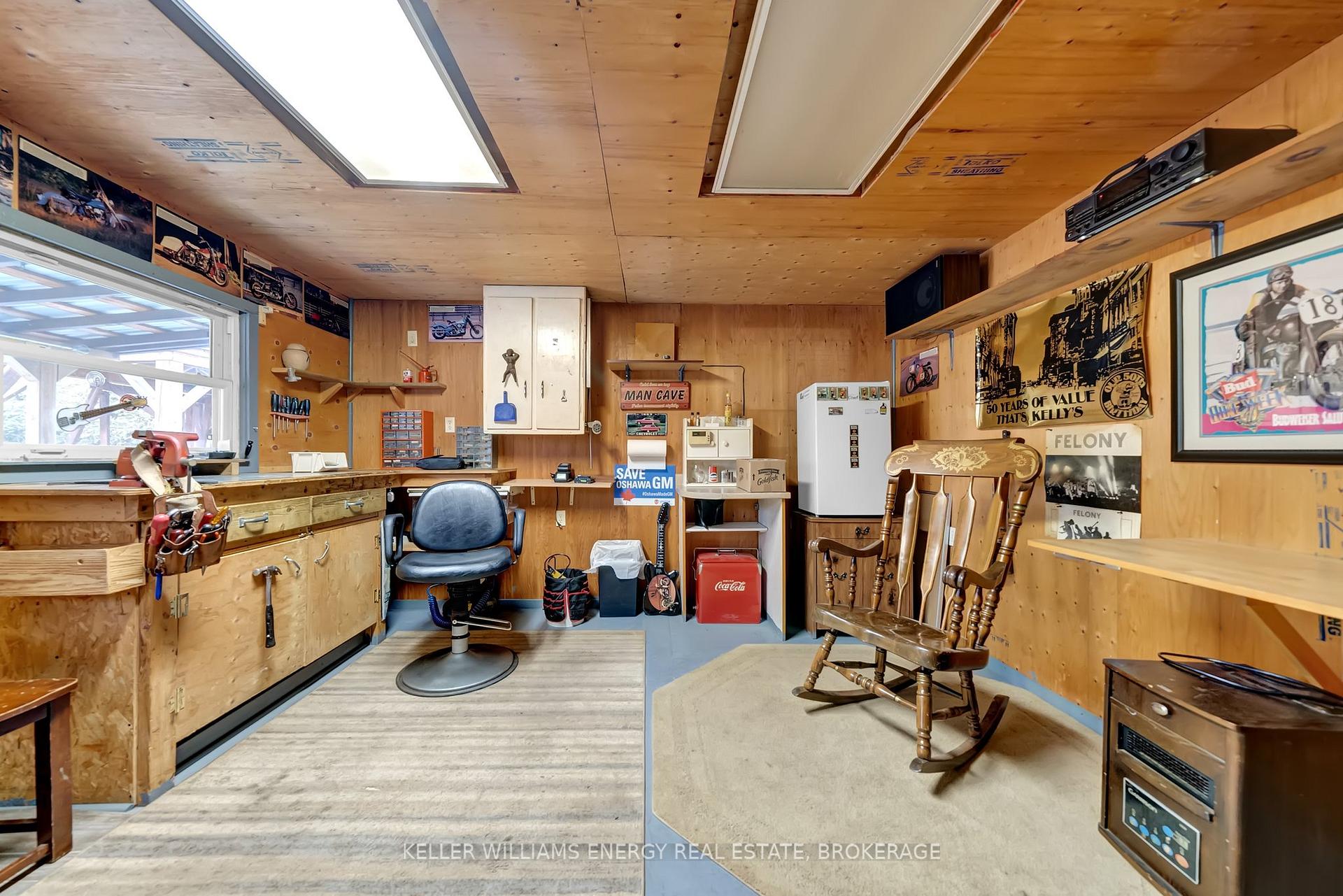 Photo 4 of 54 Third Street, Clarington, Bowmanville — HOMEH