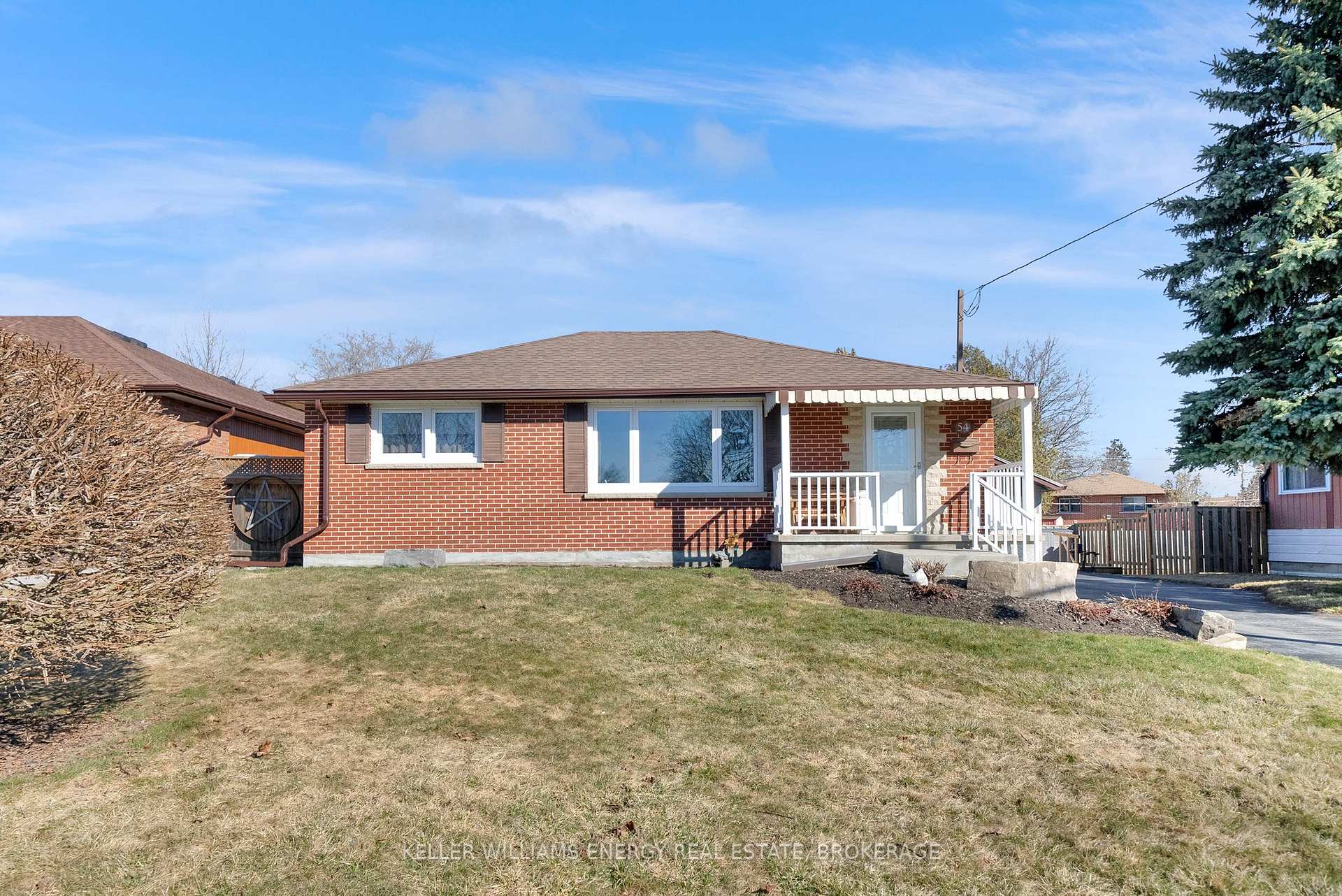 Photo 6 of 54 Third Street, Clarington, Bowmanville — HOMEH