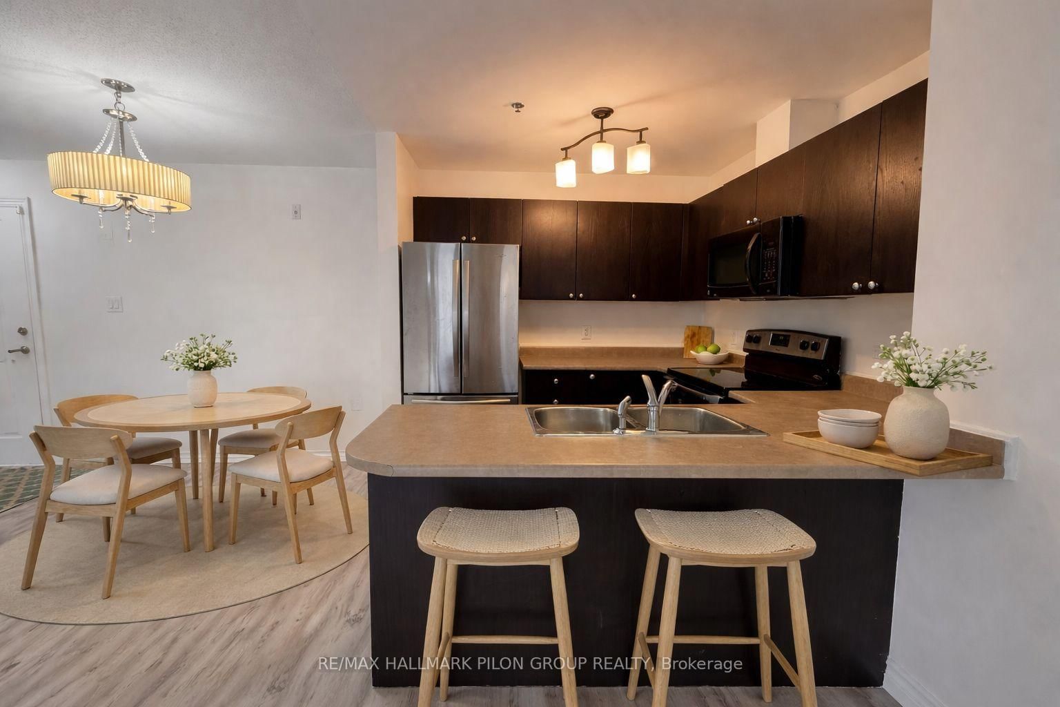 Photo 2 of Unit 110, 151 Potts Private, Ottawa, Notting Hill/Summerside — HOMEH