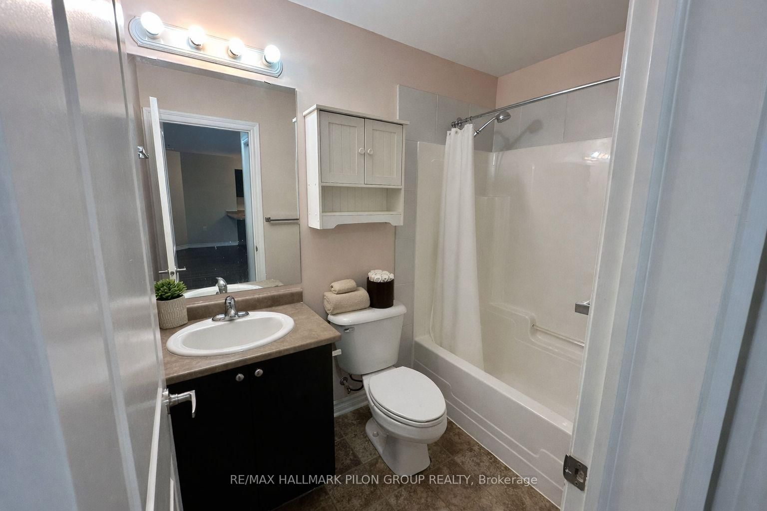 Photo 7 of Unit 110, 151 Potts Private, Ottawa, Notting Hill/Summerside — HOMEH