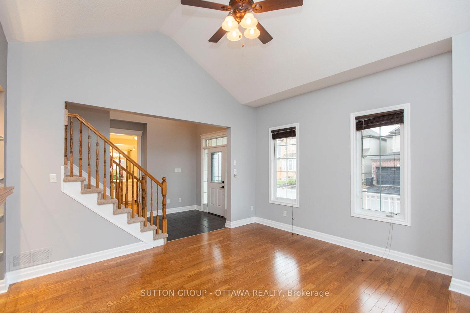 Photo 5 of 3252 River Rock Avenue, Ottawa, Barrhaven - Half Moon Bay — HOMEH