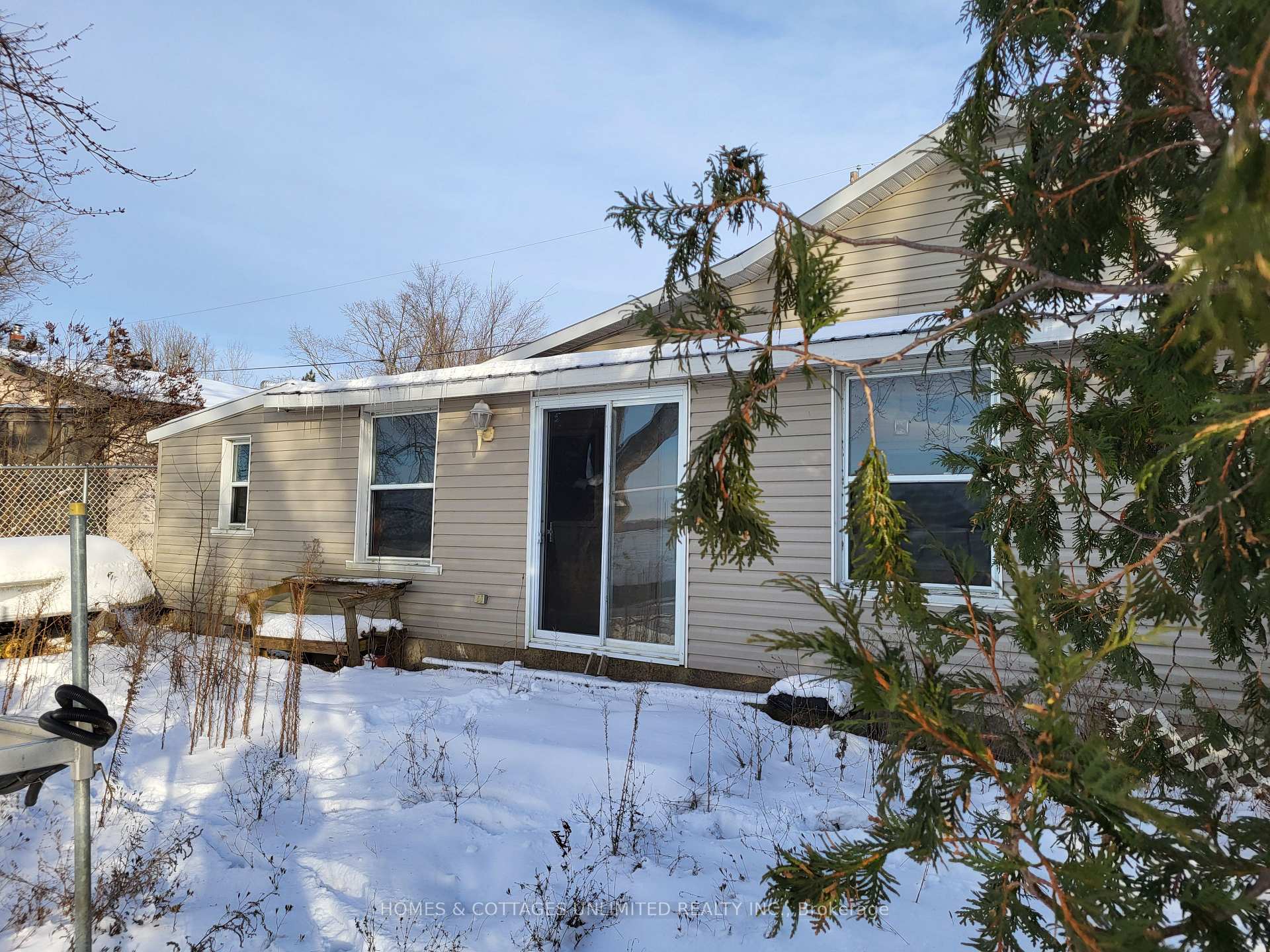 Photo 8 of 153 Cedar Avenue, Beckwith, Beckwith Twp — HOMEH