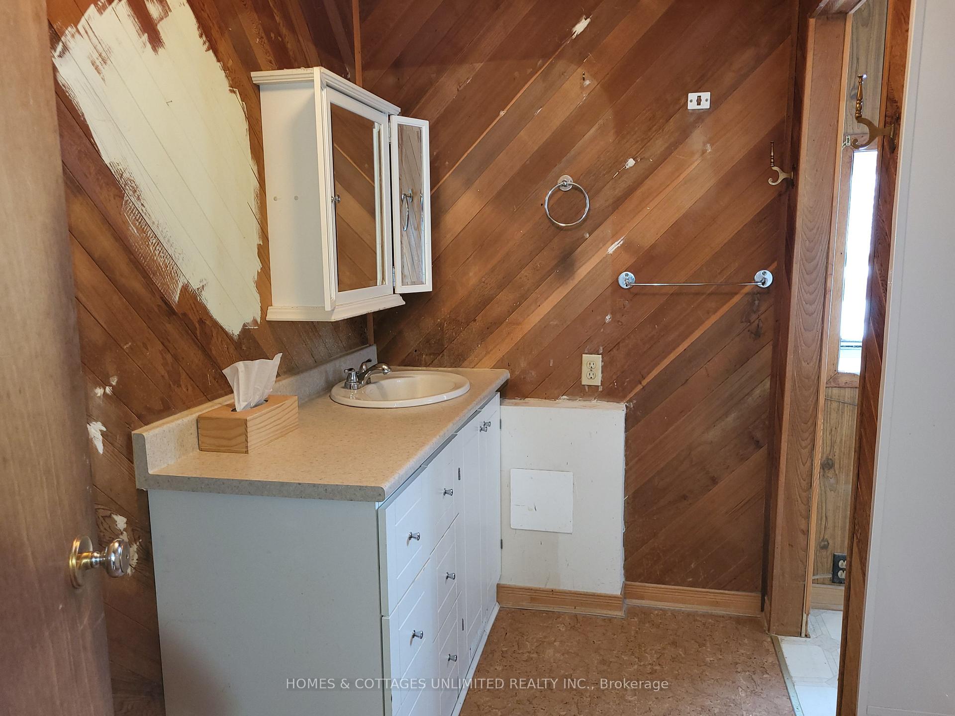 Photo 29 of 153 Cedar Avenue, Beckwith, Beckwith Twp — HOMEH