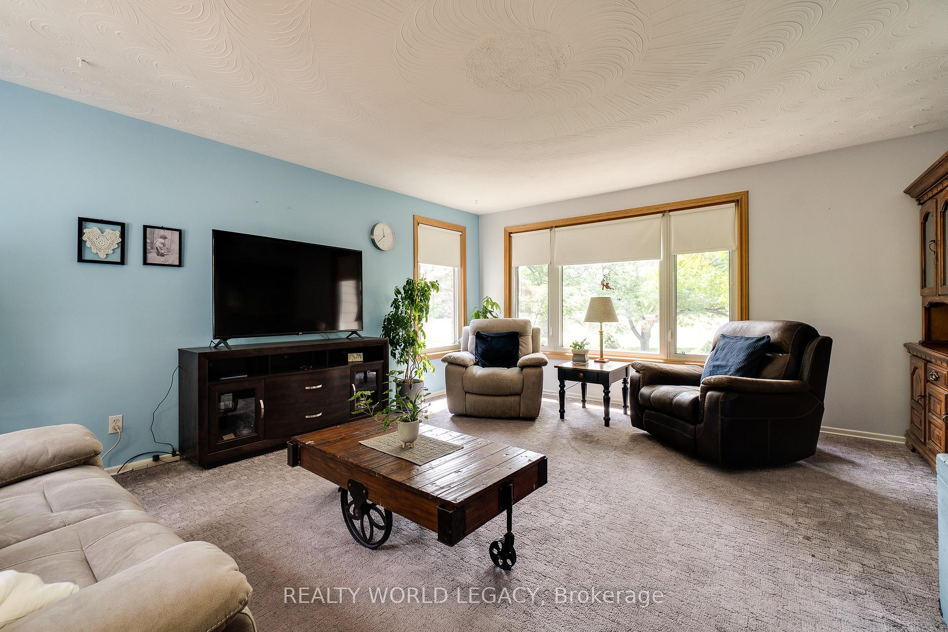 Photo 13 of 44 Parkside Avenue, Hamilton, Dundas — HOMEH