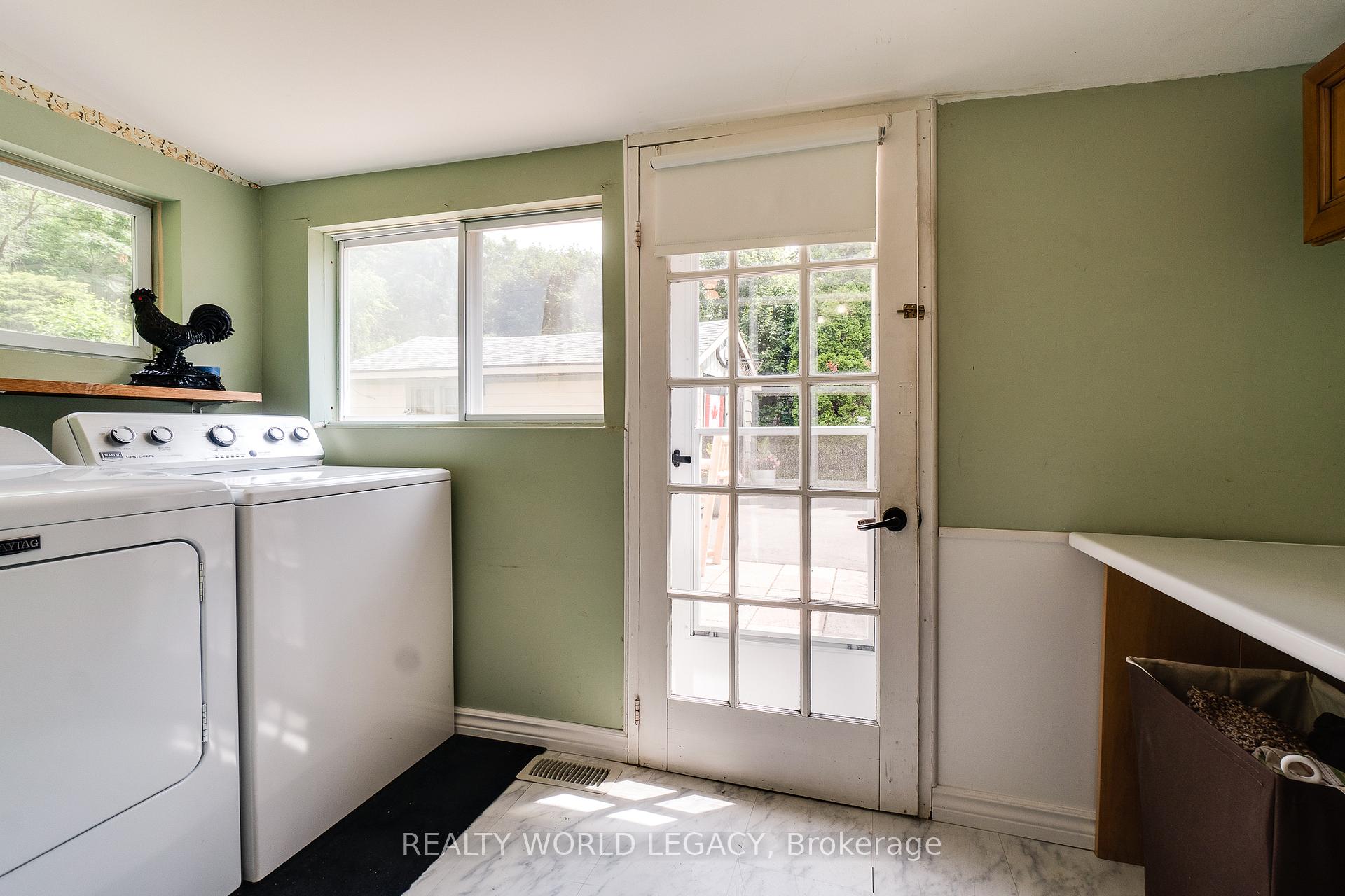 Photo 26 of 44 Parkside Avenue, Hamilton, Dundas — HOMEH