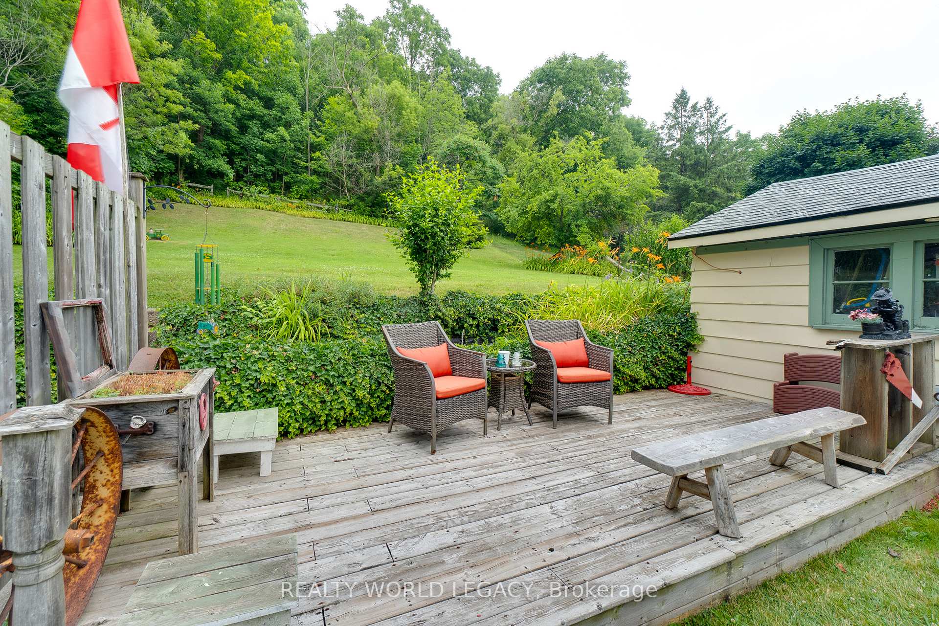 Photo 38 of 44 Parkside Avenue, Hamilton, Dundas — HOMEH