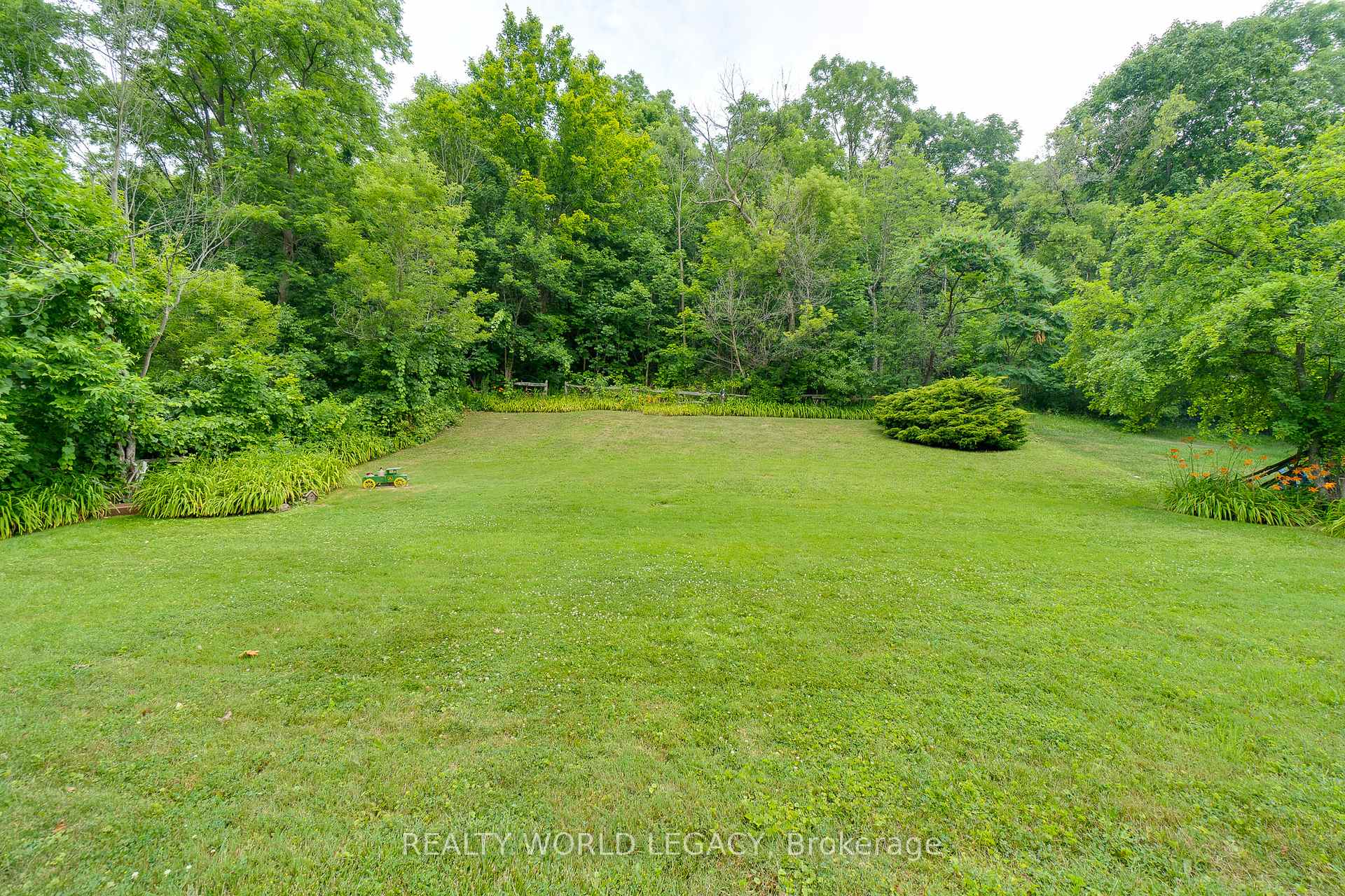 Photo 39 of 44 Parkside Avenue, Hamilton, Dundas — HOMEH