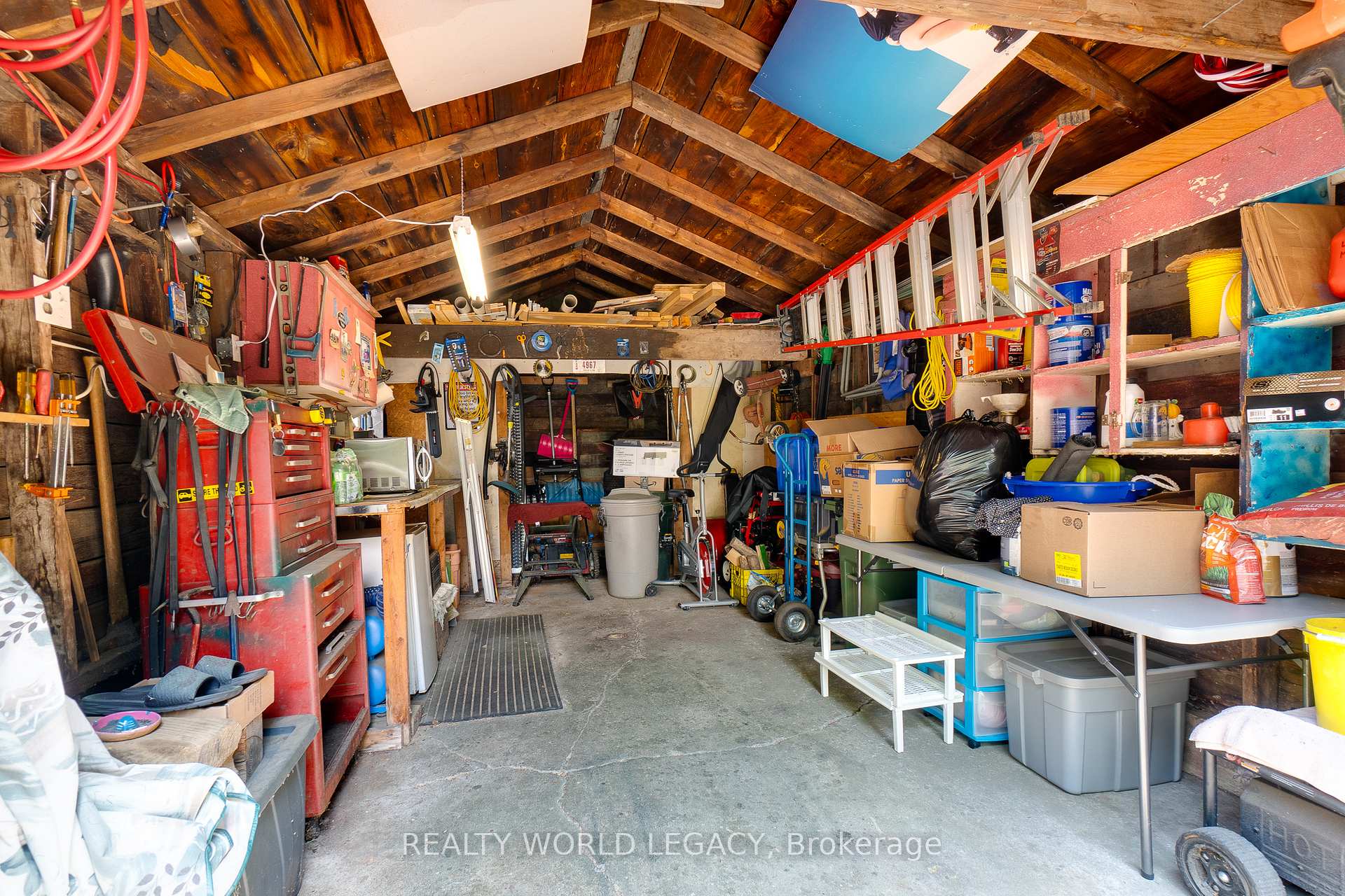 Photo 43 of 44 Parkside Avenue, Hamilton, Dundas — HOMEH