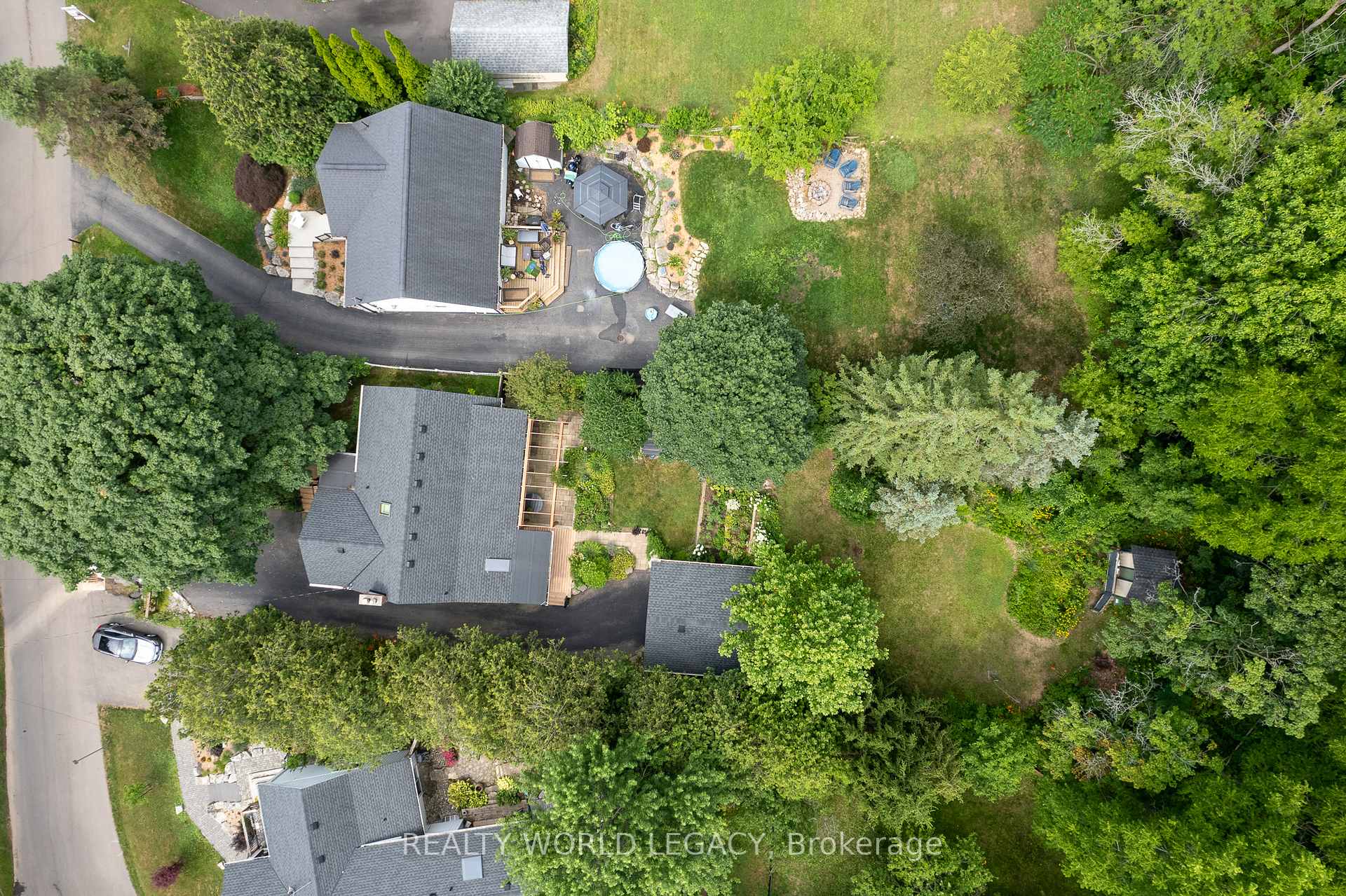 Photo 48 of 44 Parkside Avenue, Hamilton, Dundas — HOMEH