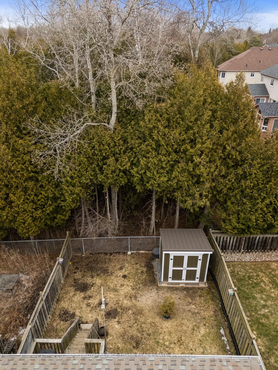 Photo 5 of 41 Sleeman Square, Clarington, Courtice — HOMEH