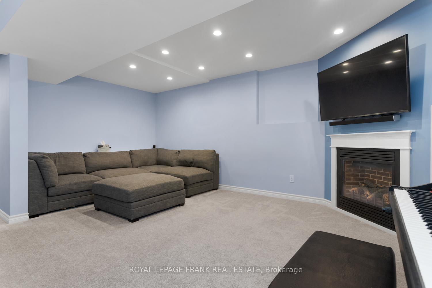 Photo 16 of 41 Sleeman Square, Clarington, Courtice — HOMEH