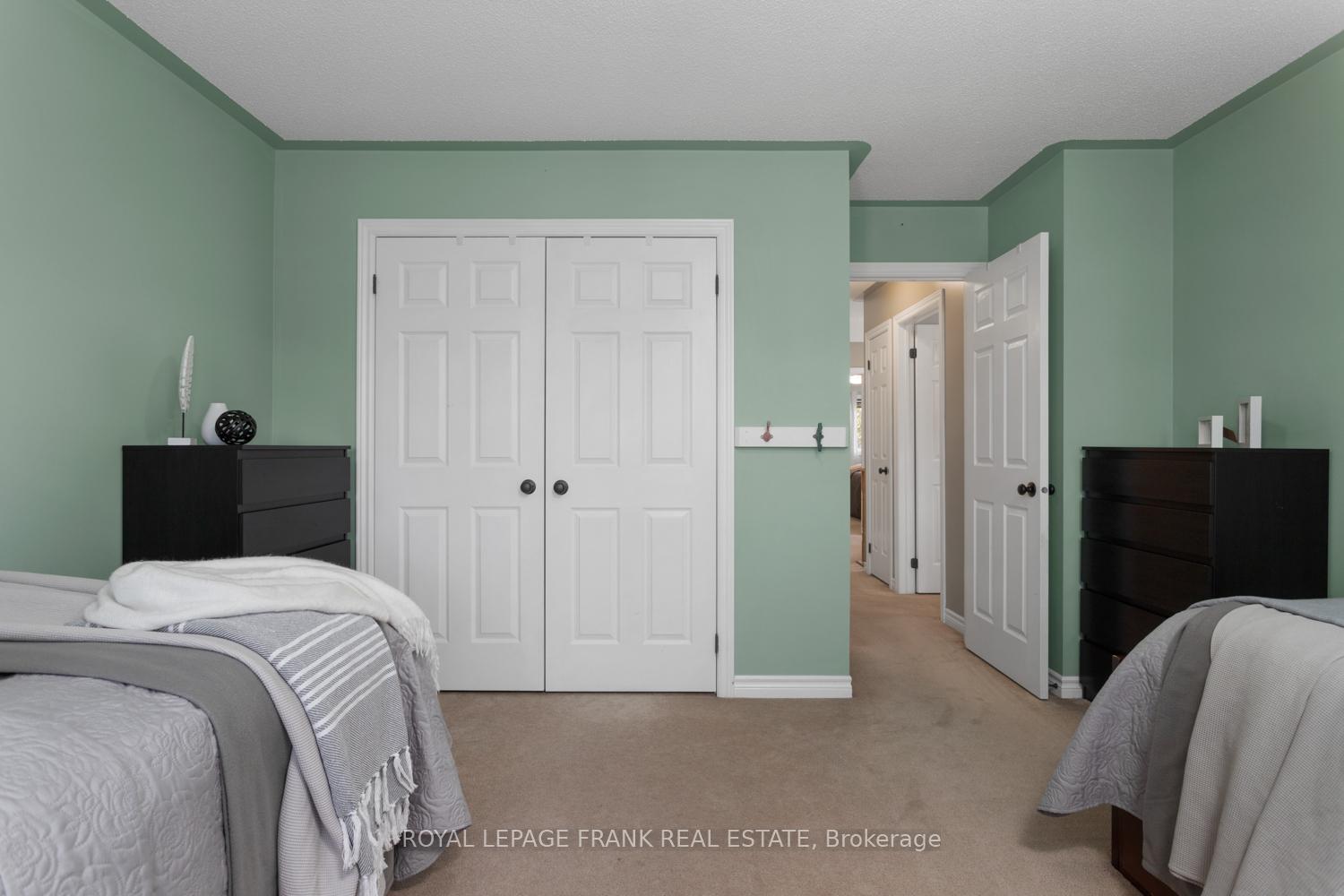 Photo 26 of 41 Sleeman Square, Clarington, Courtice — HOMEH