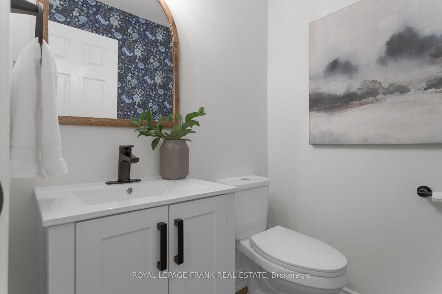 Photo 27 of 41 Sleeman Square, Clarington, Courtice — HOMEH