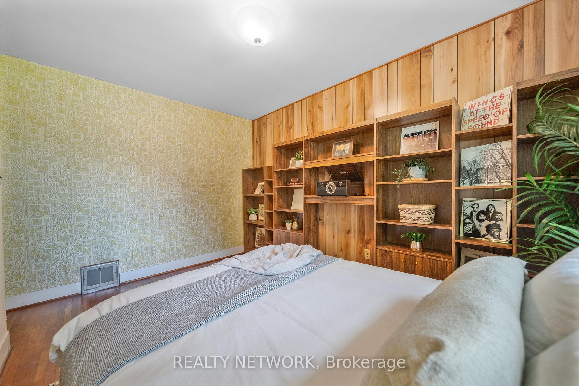 Photo 27 of 549 Upper Wentworth Street, Hamilton, Eastmount — HOMEH