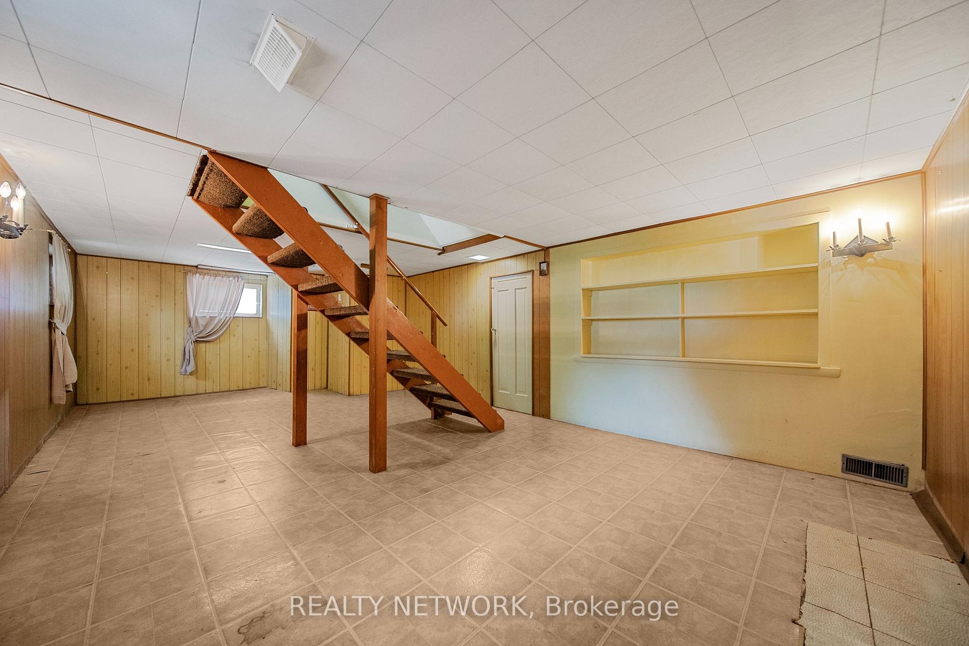 Photo 34 of 549 Upper Wentworth Street, Hamilton, Eastmount — HOMEH
