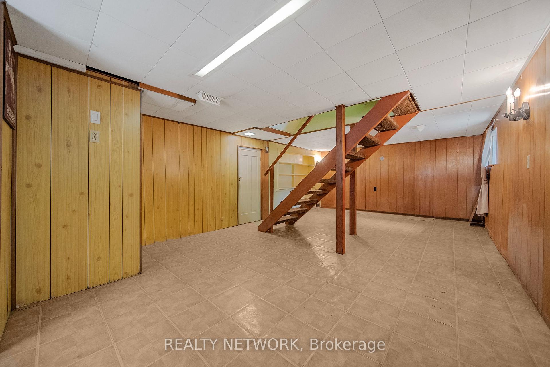 Photo 35 of 549 Upper Wentworth Street, Hamilton, Eastmount — HOMEH
